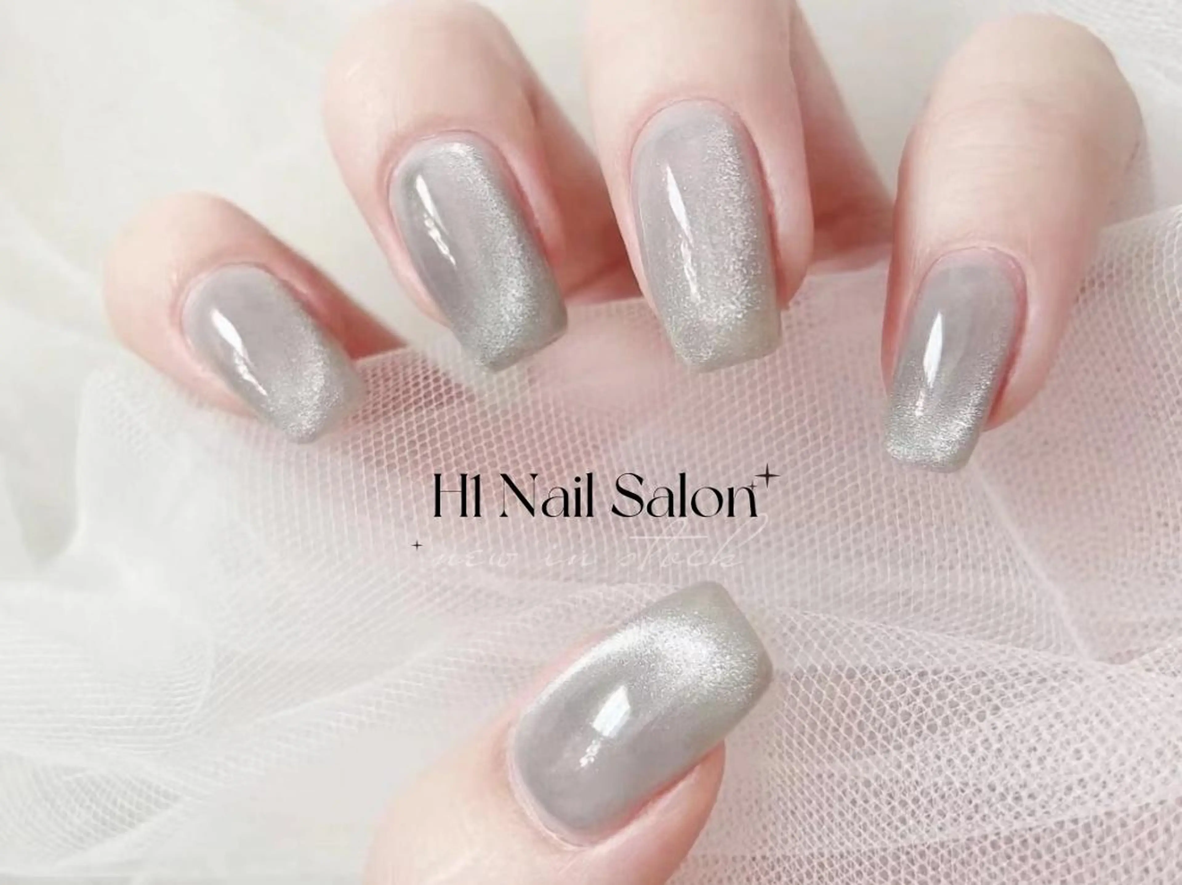 ミディアム H1 ネイル サロンのネイルデザイン