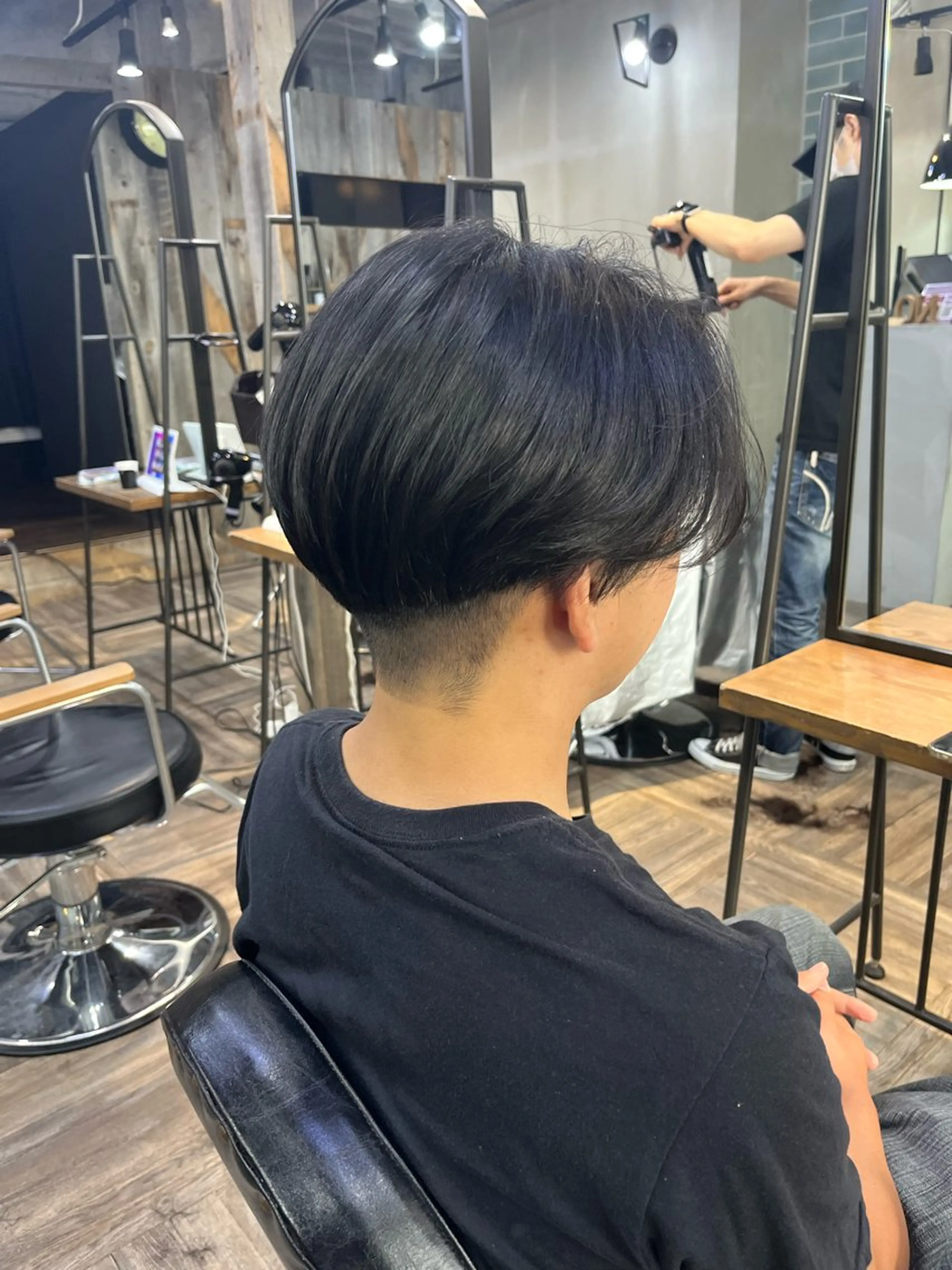 メンズ 刈り上げ 村本 優依のヘアスタイル