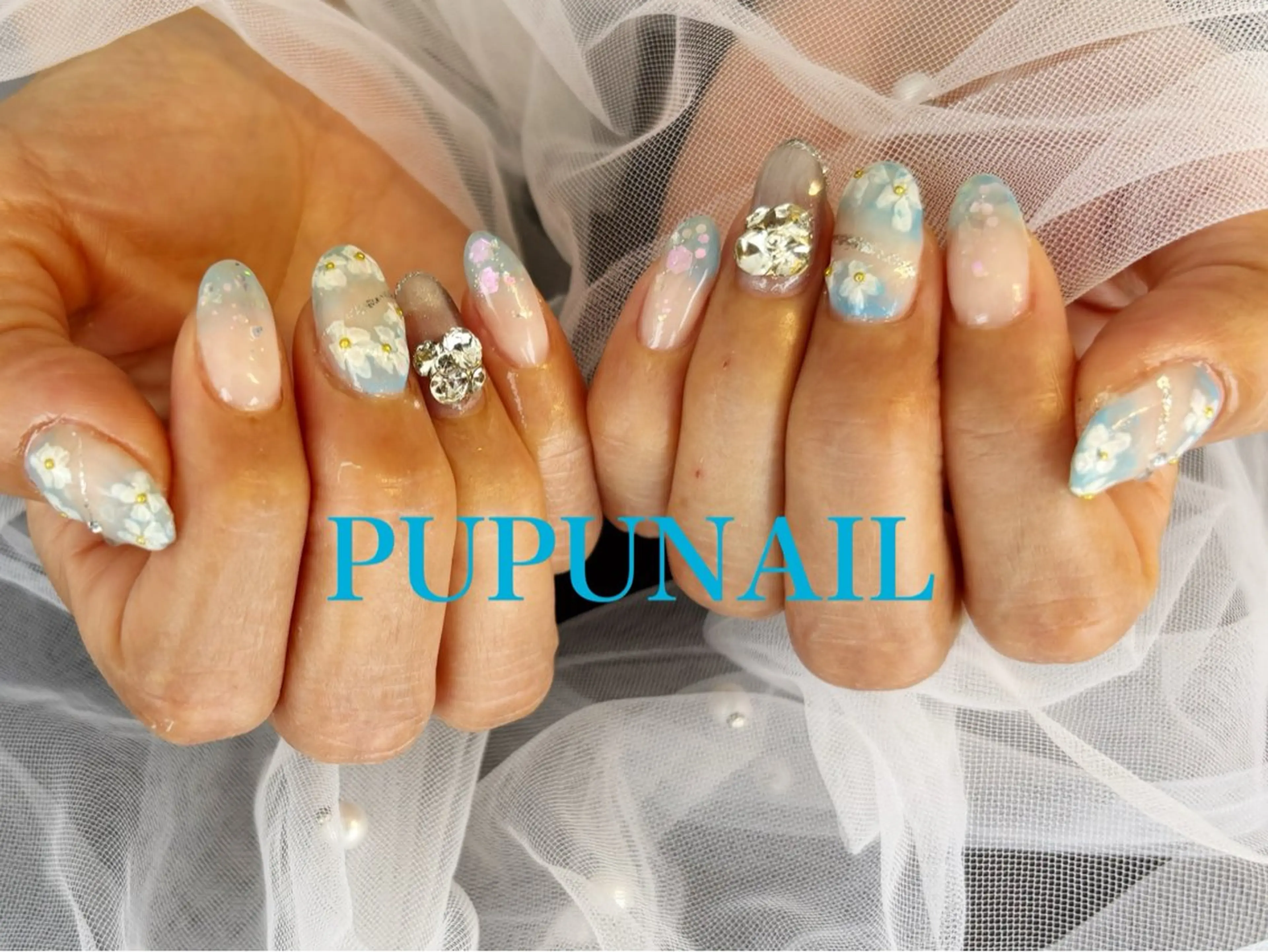 セミロング ハンドネイル kido chieのネイルデザイン