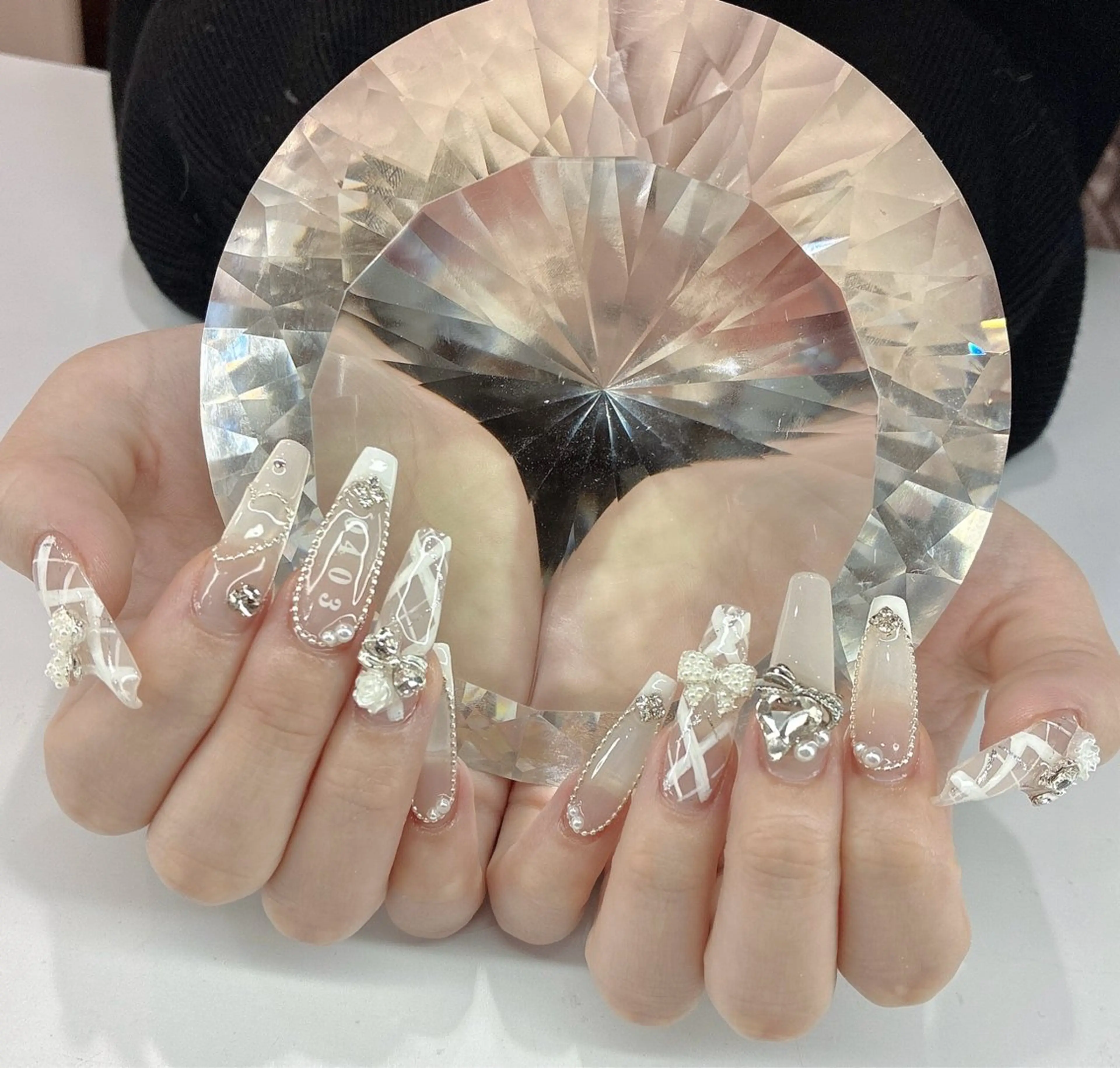 ネイル ハンドネイル LoaChaton kaeのネイルデザイン