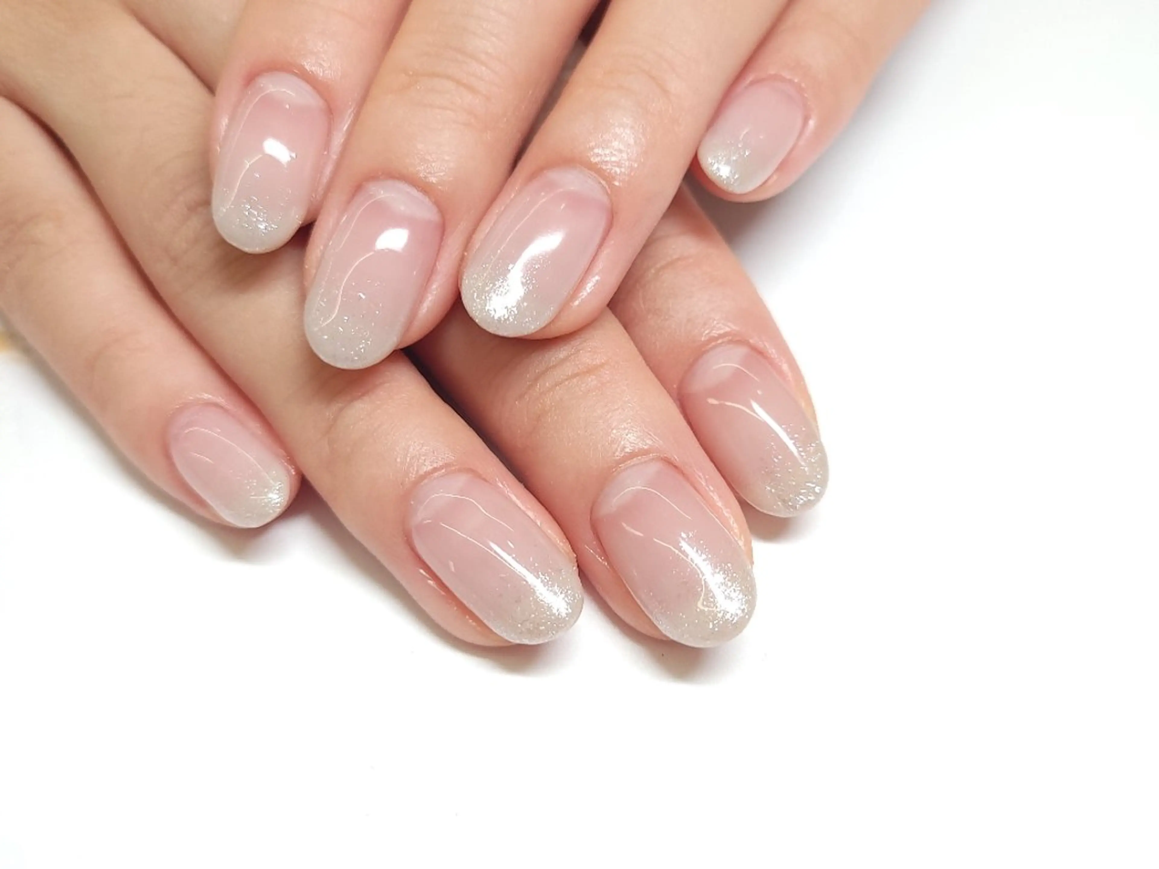ネイル ジェルネイル グラデーション キラキラネイル ラメ(グリッター) パラジェル ハンドネイル ハンドケア WHITELY みどりのネイルデザイン
