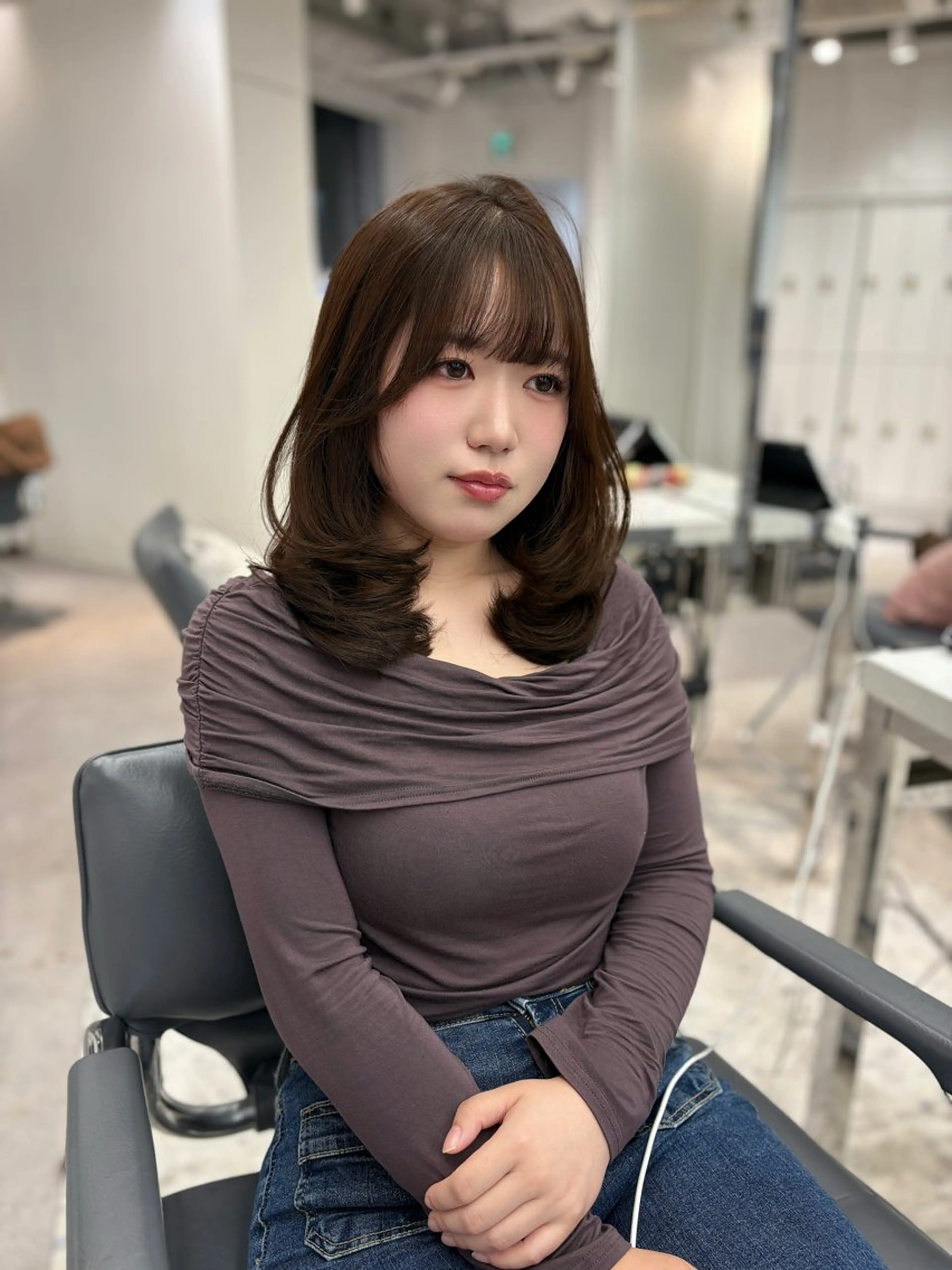 ミディアム カラー ミディアムレイヤー ブラウンカラー チョコレートブラウン 韓国風ヘア レイヤーカット カット ヘアカラー トリートメント MEI🎀つやカラー 🎀レイヤー🎀渋谷のヘアスタイル