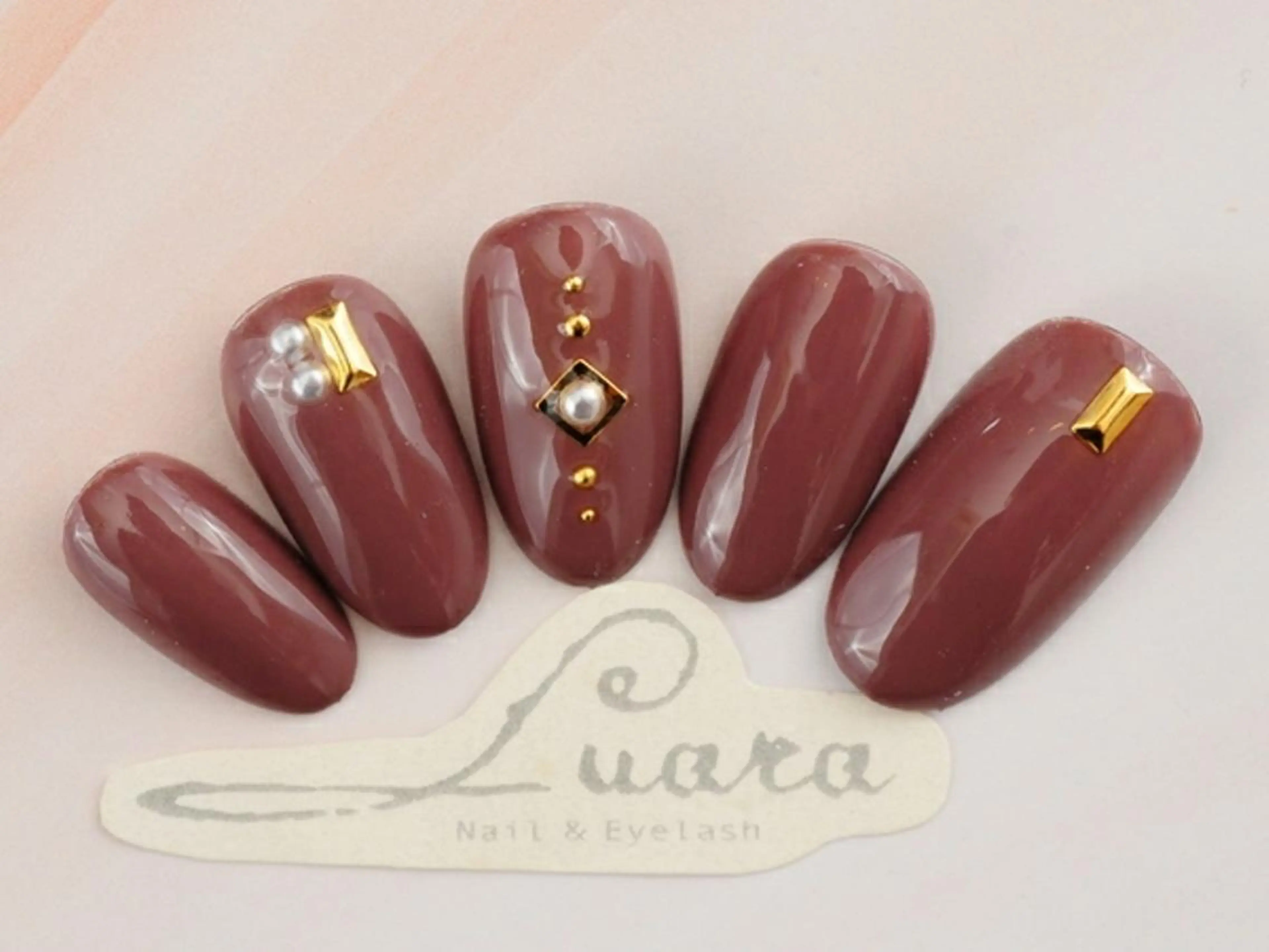 ネイル Luara ルアラのネイルデザイン