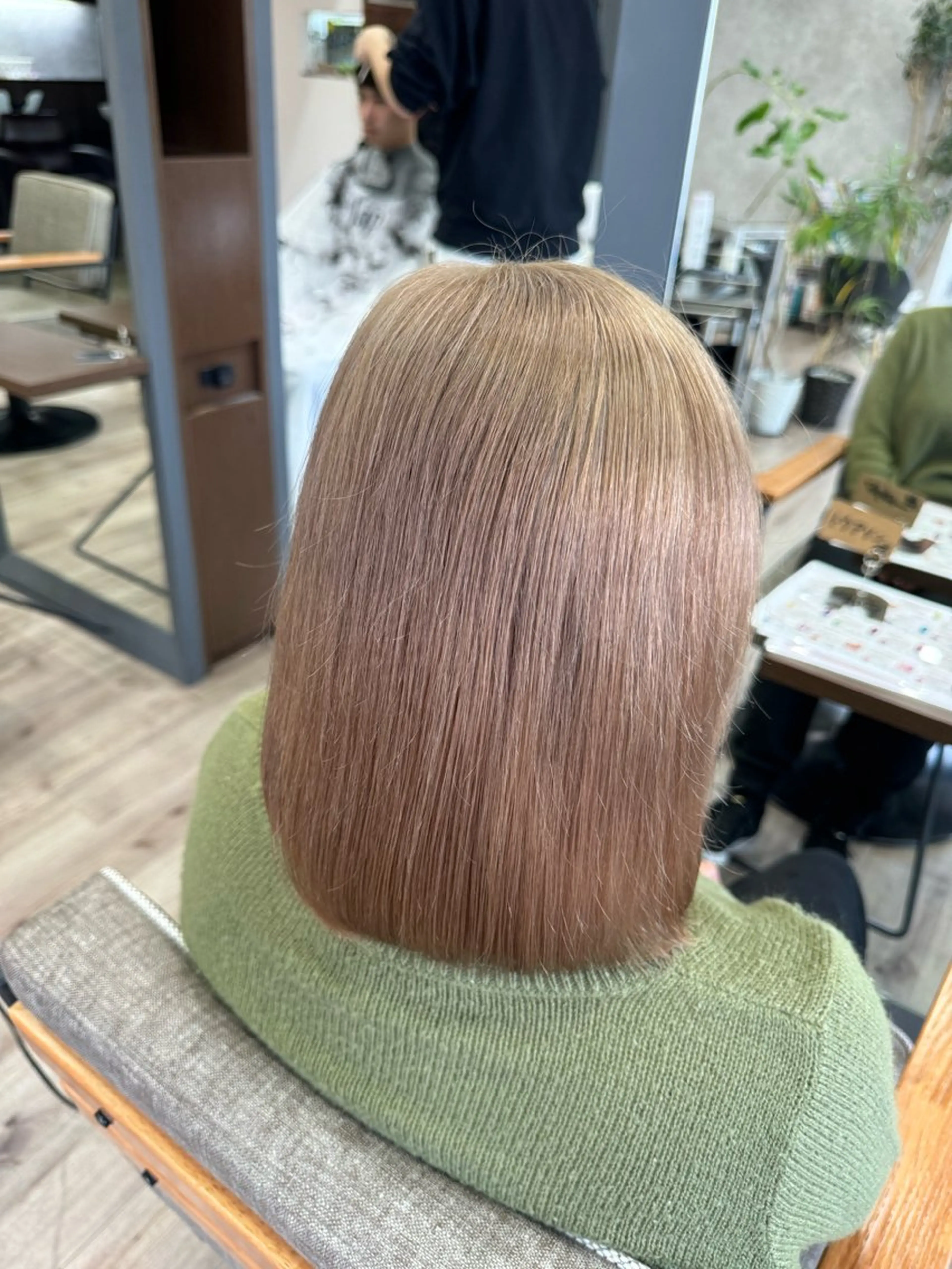 カラー ヘアカラー 小川 愛遥のヘアスタイル