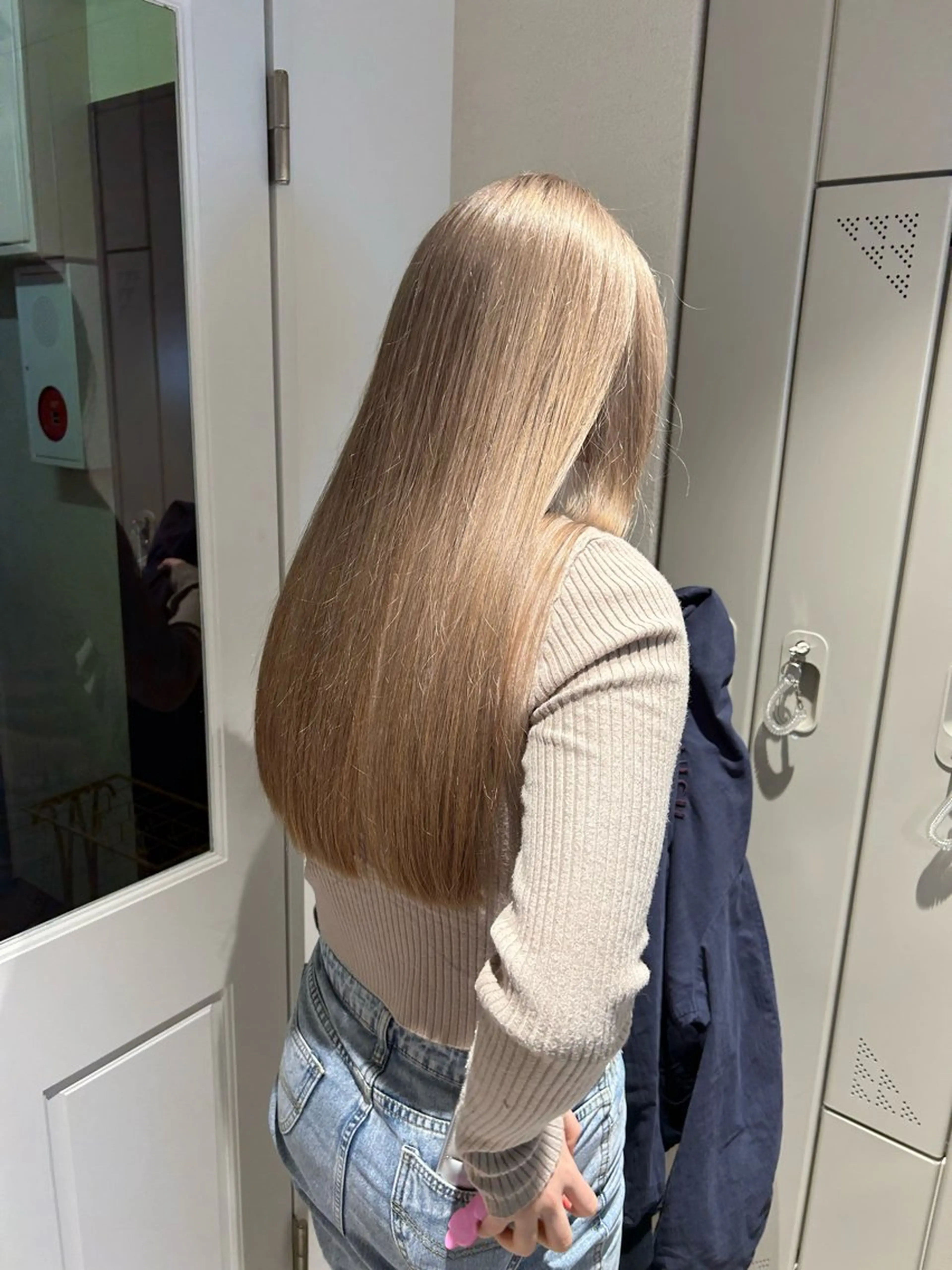 ロング ior北千住【イオール】所属・YU(ハイトーン/ ブリーチカラー)のヘアスタイル