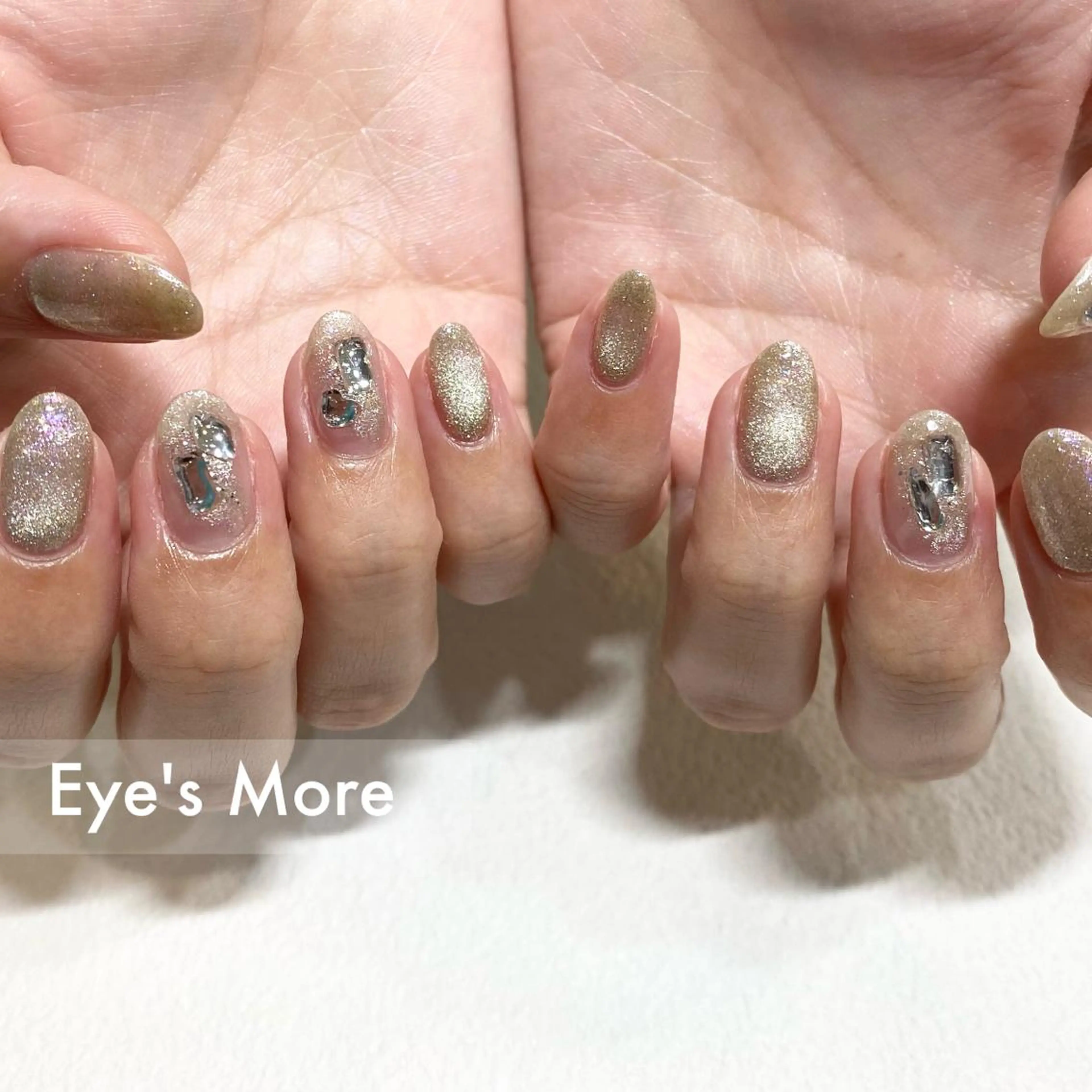 ネイル ハンドネイル Eye's More Ochiaiのネイルデザイン