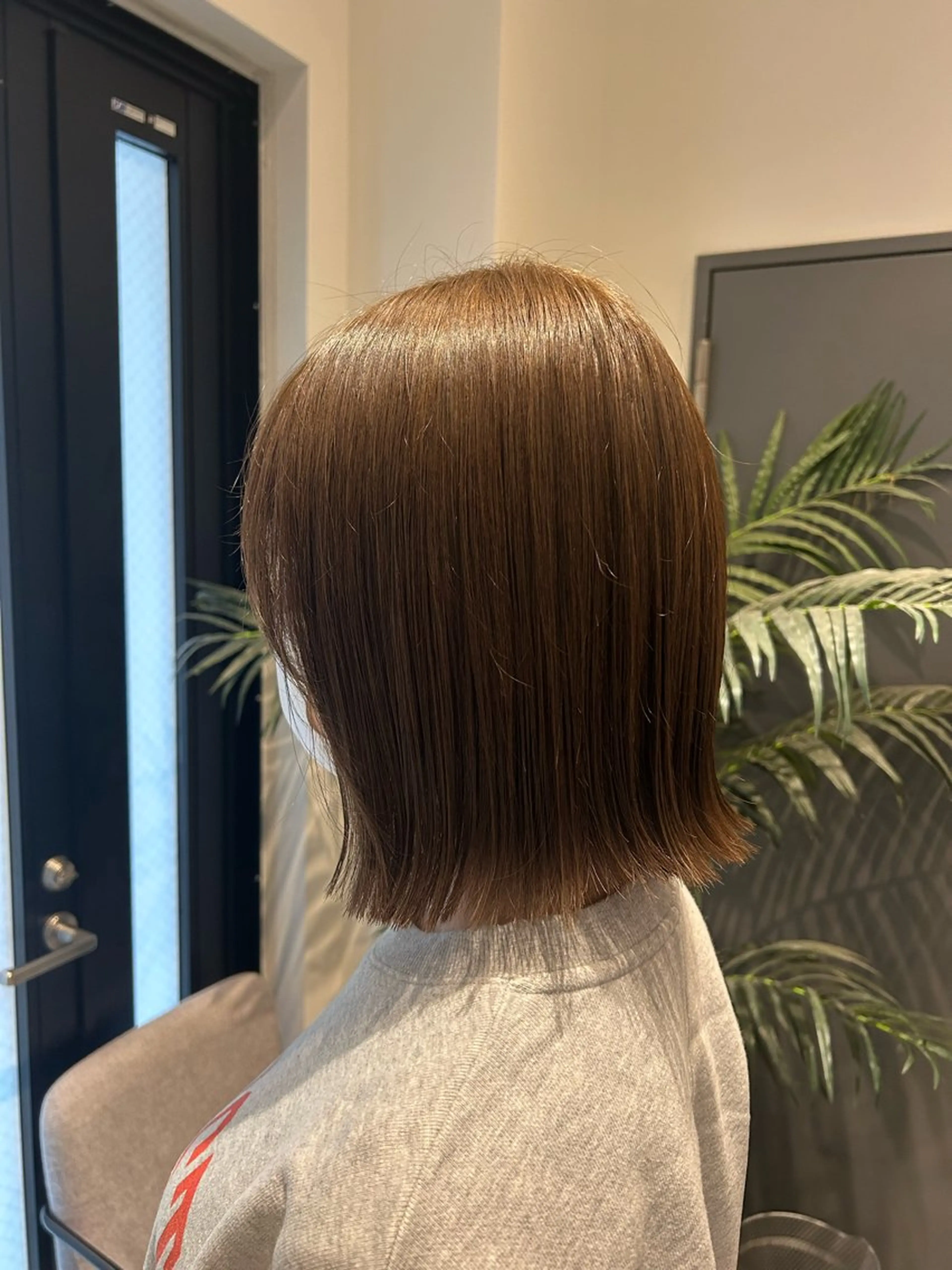 ミディアム カラー ベージュカラー オリーブベージュ カット ヘアカラー トリートメント MOMO 🎀のヘアスタイル