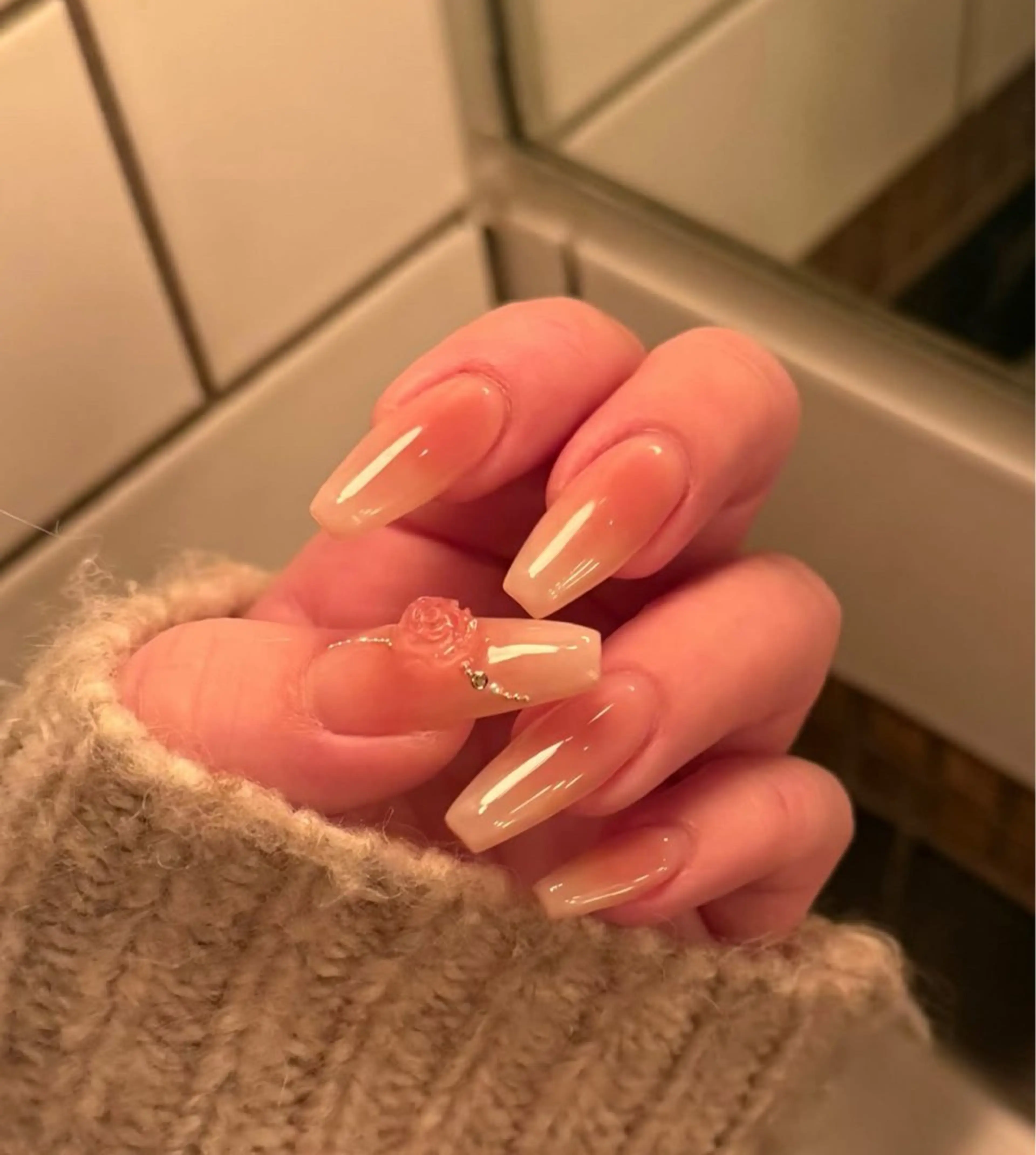 ネイル 長さ出し グラデーション キラキラネイル 韓国ネイル ラメ(グリッター) Chisa Nail Studio所属・リ リのネイルデザイン