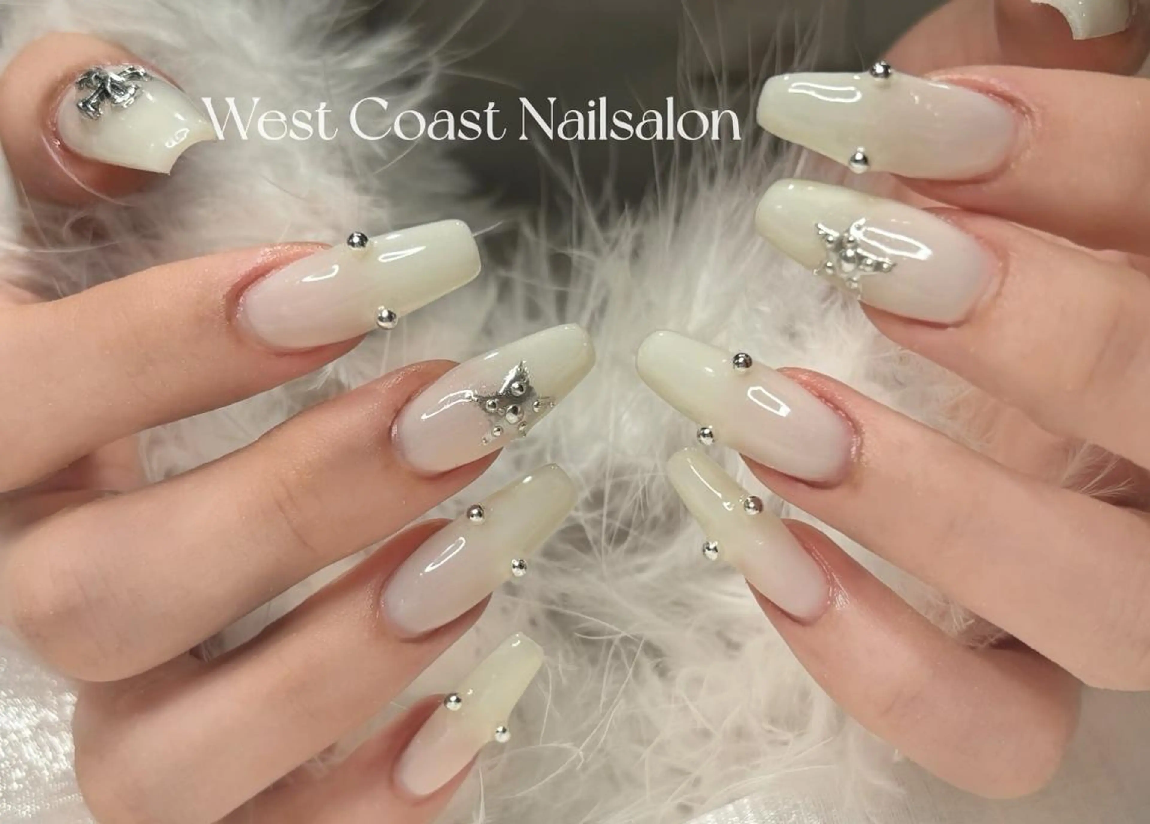 ネイル ニュアンスネイル オフィスネイル ツイードネイル 冬ネイル クリスマス west coast スカルプ専門店のネイルデザイン