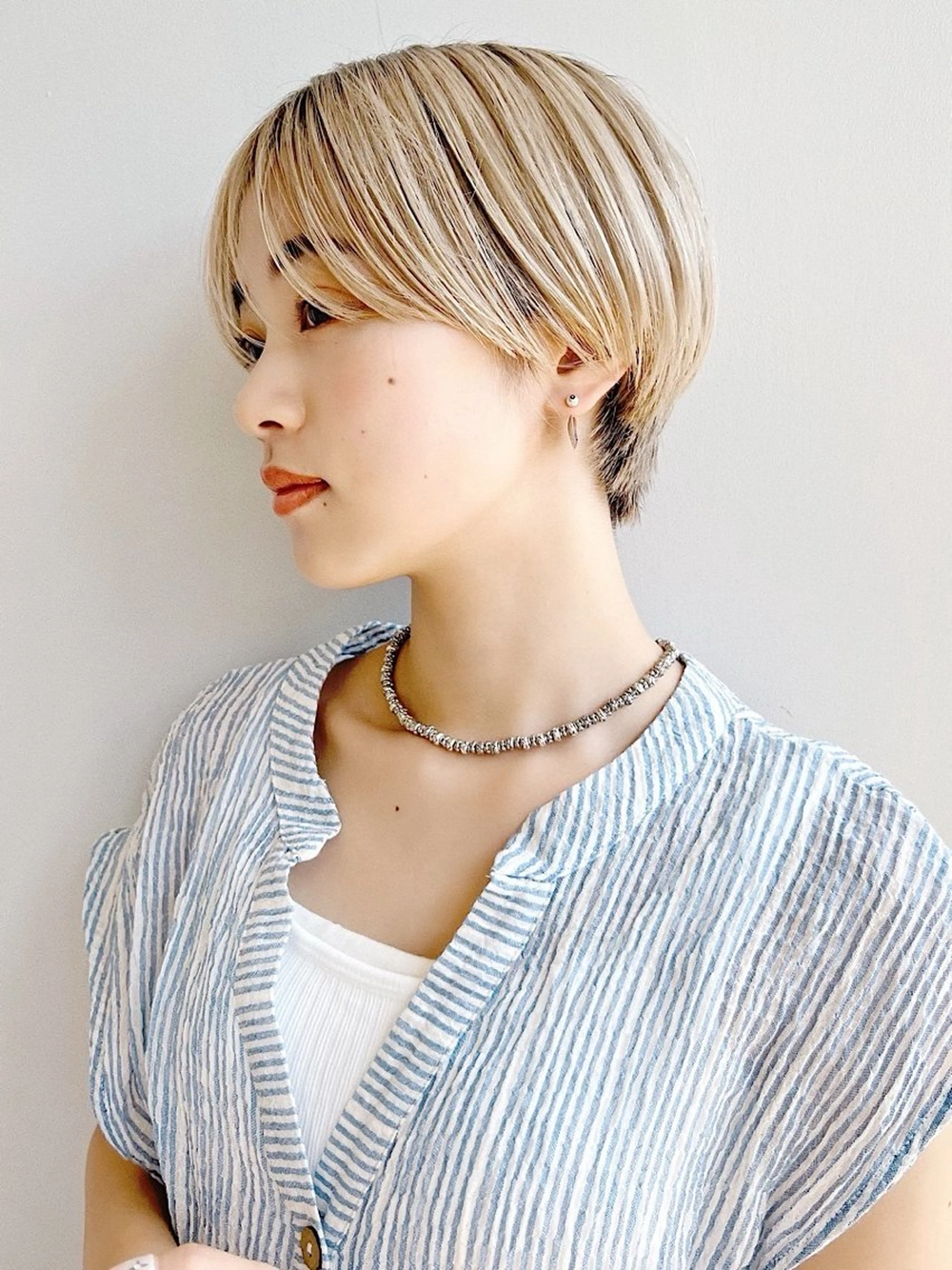 ショート カラー teddy（テディ）所属・村瀬 茜のヘアスタイル