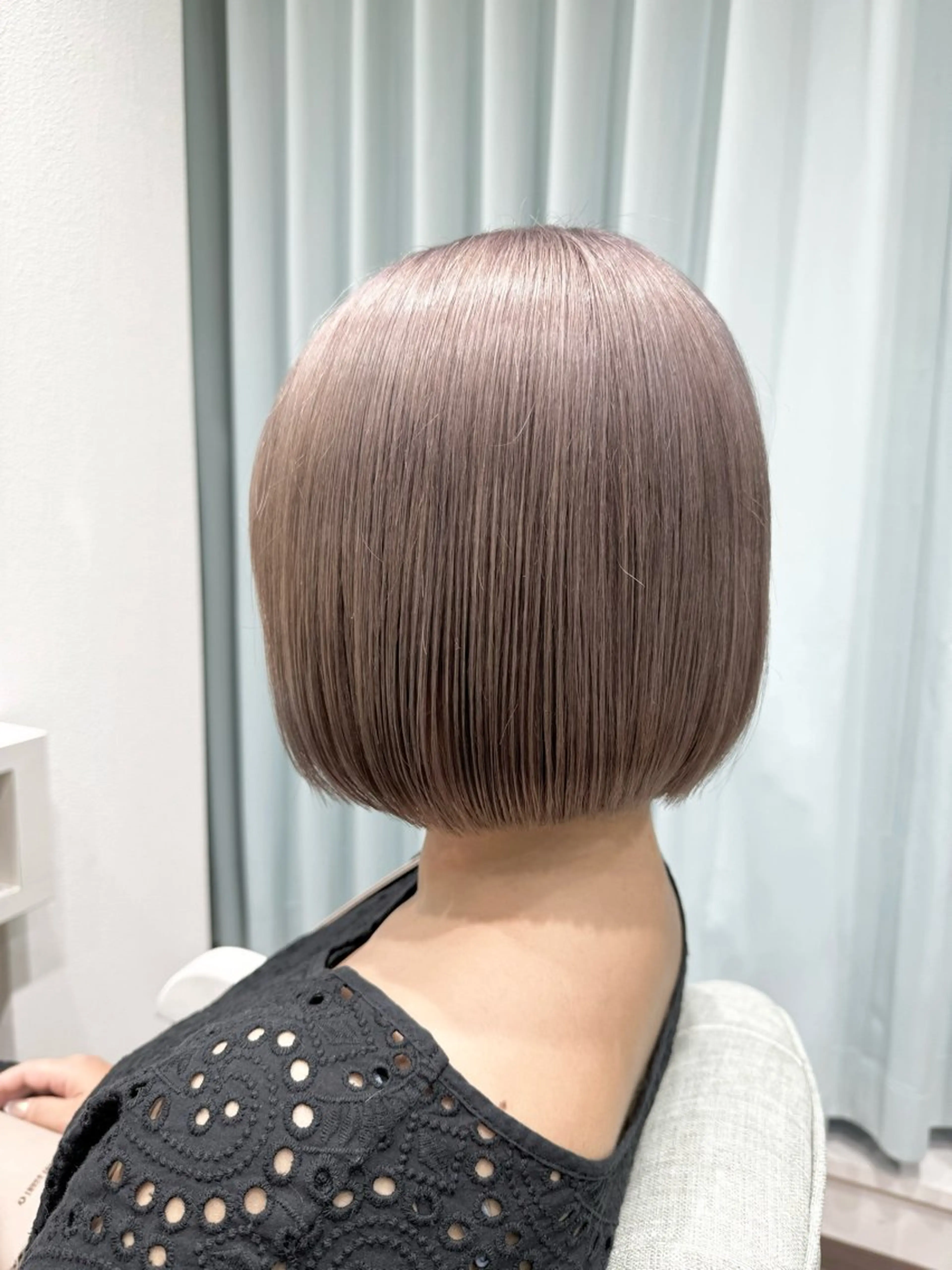 ショート カラー ベージュカラー ピンクカラー ピンクベージュ ヘアカラー トリートメント ハイトーン/美髪矯正 /ボブ特化/SOMAのヘアスタイル