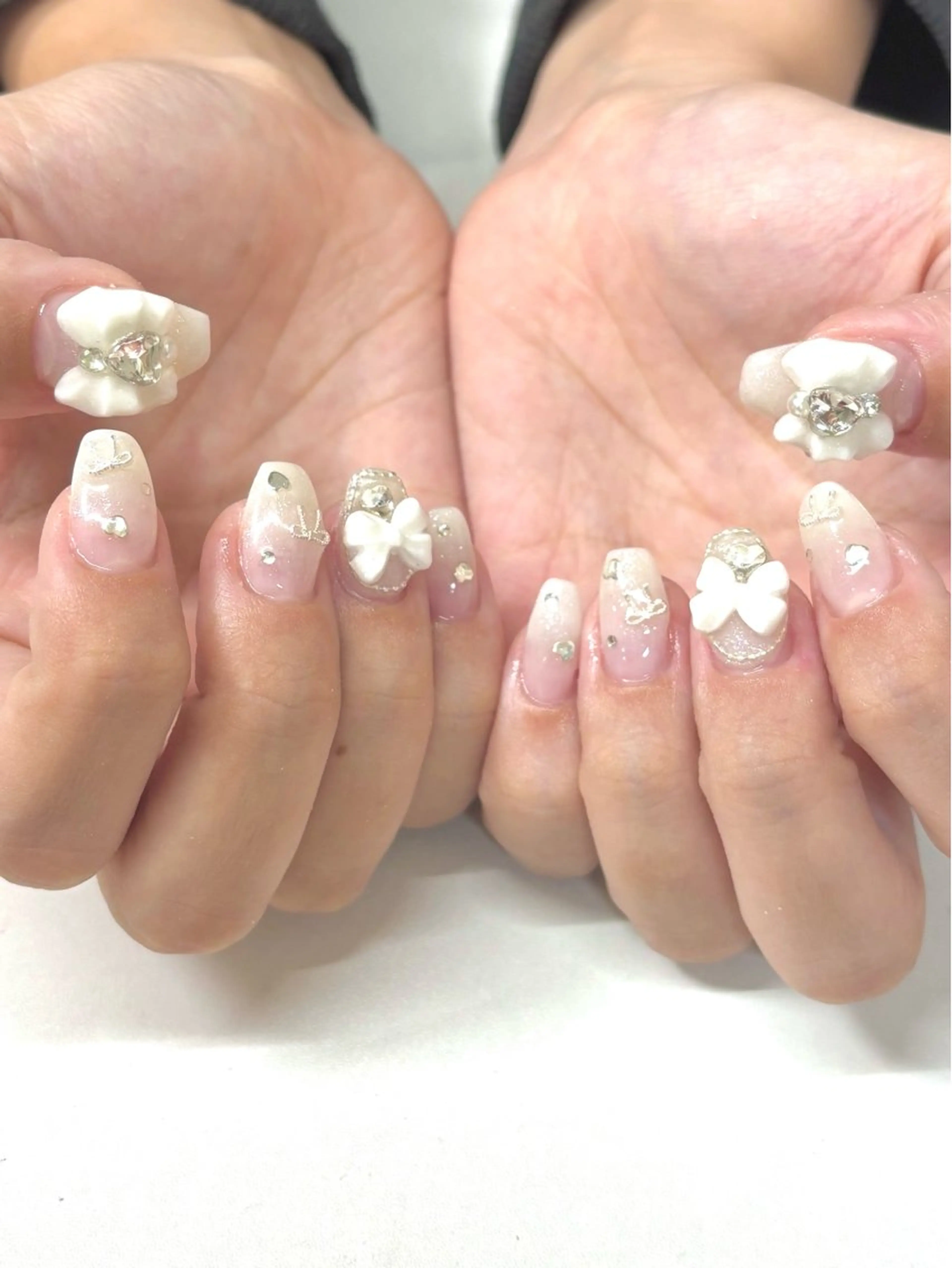 持ち込みデザインコース🎀パーツ乗せ放題♡┊︎オフあり┊︎⚠️時間指定11時、16時のみ⚠️の写真