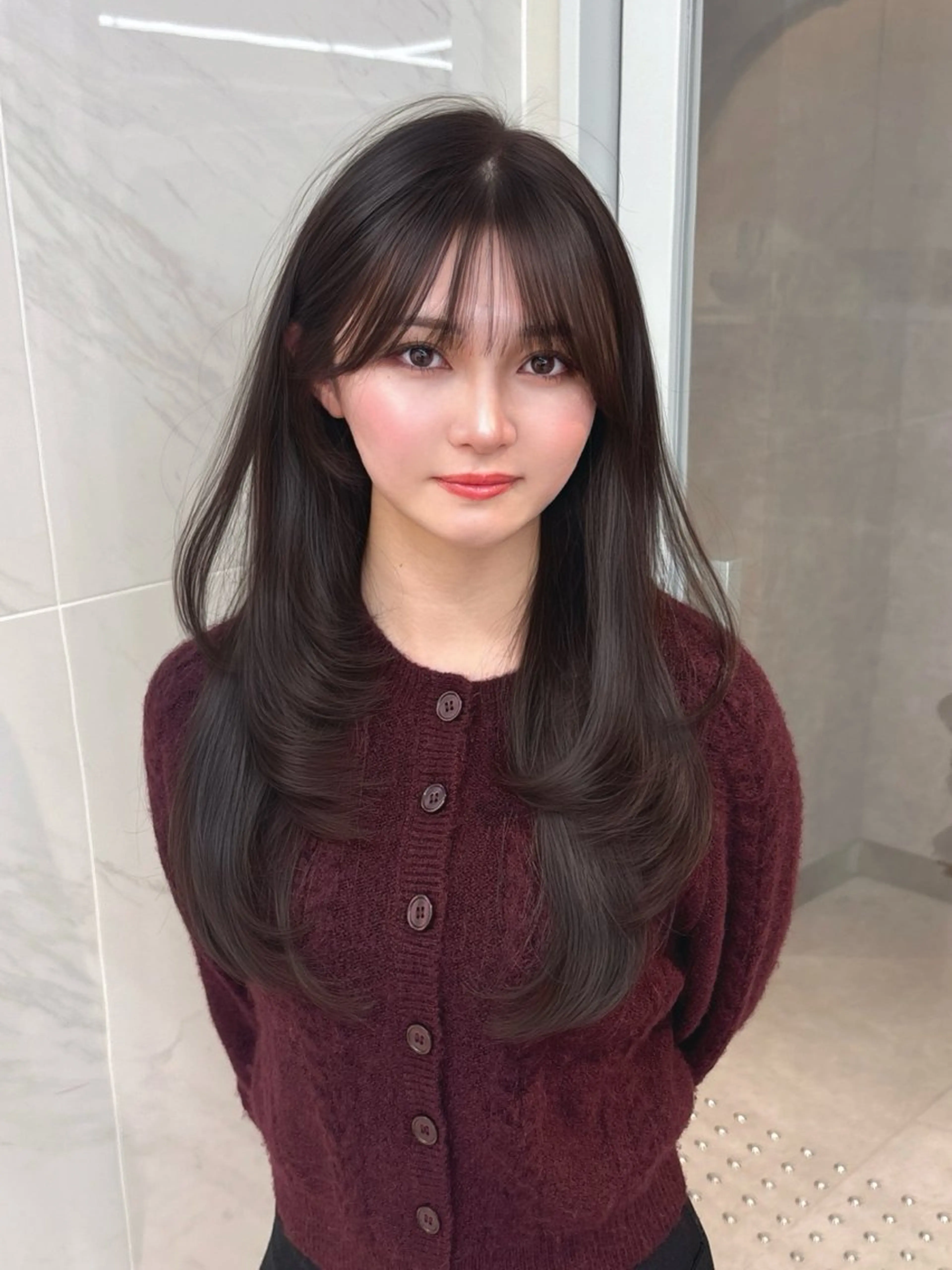 ロング 臼杵 晴のヘアスタイル