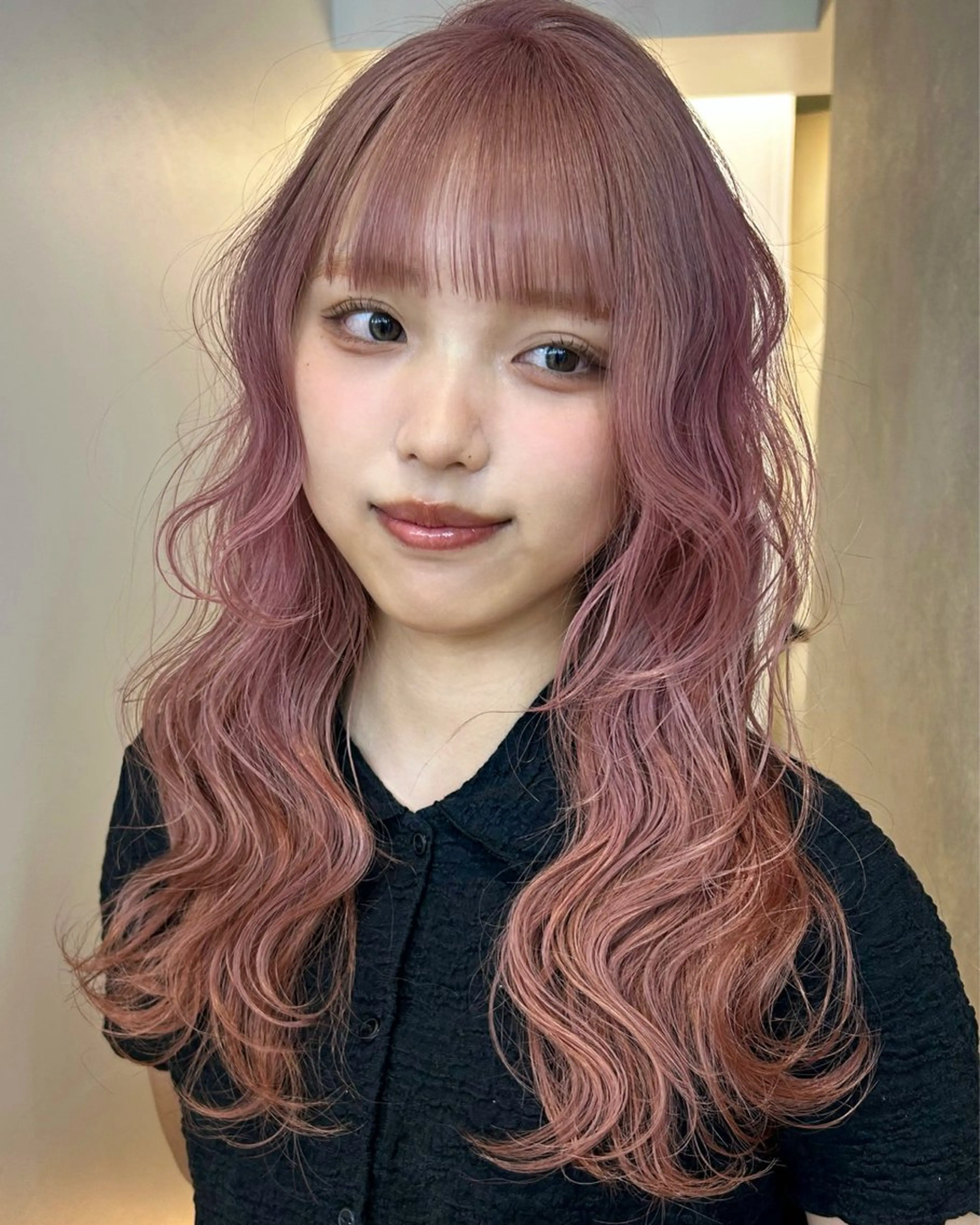 ロング カラー ヘアカラー トリートメント 🌟暖色系ハイトーン 🌟AIのヘアスタイル