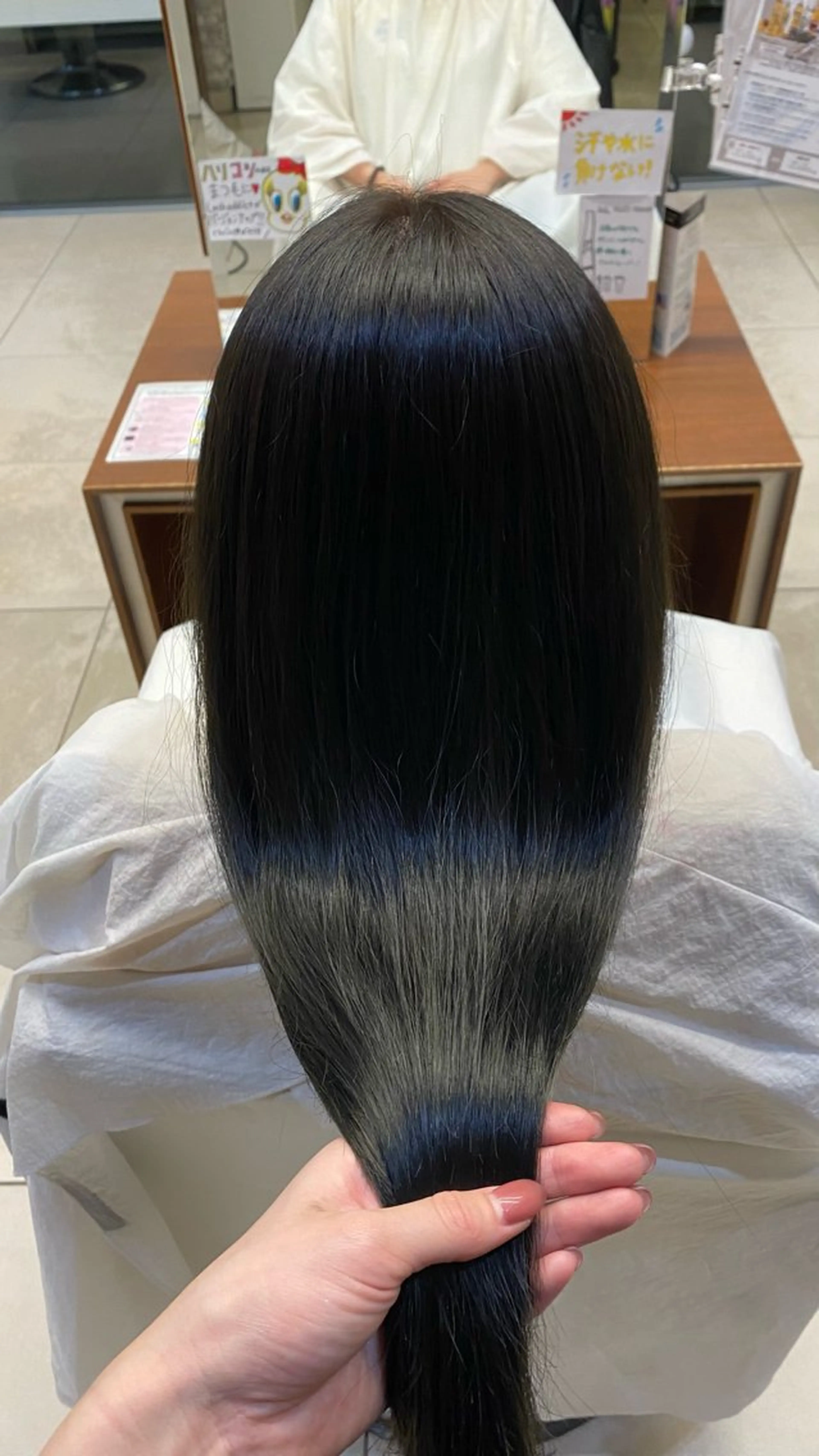 ロング カラー オリーブカラー トリートメント THREE by the salon所属・戸高菜月/豊橋美容院 /透明感カラーのヘアスタイル