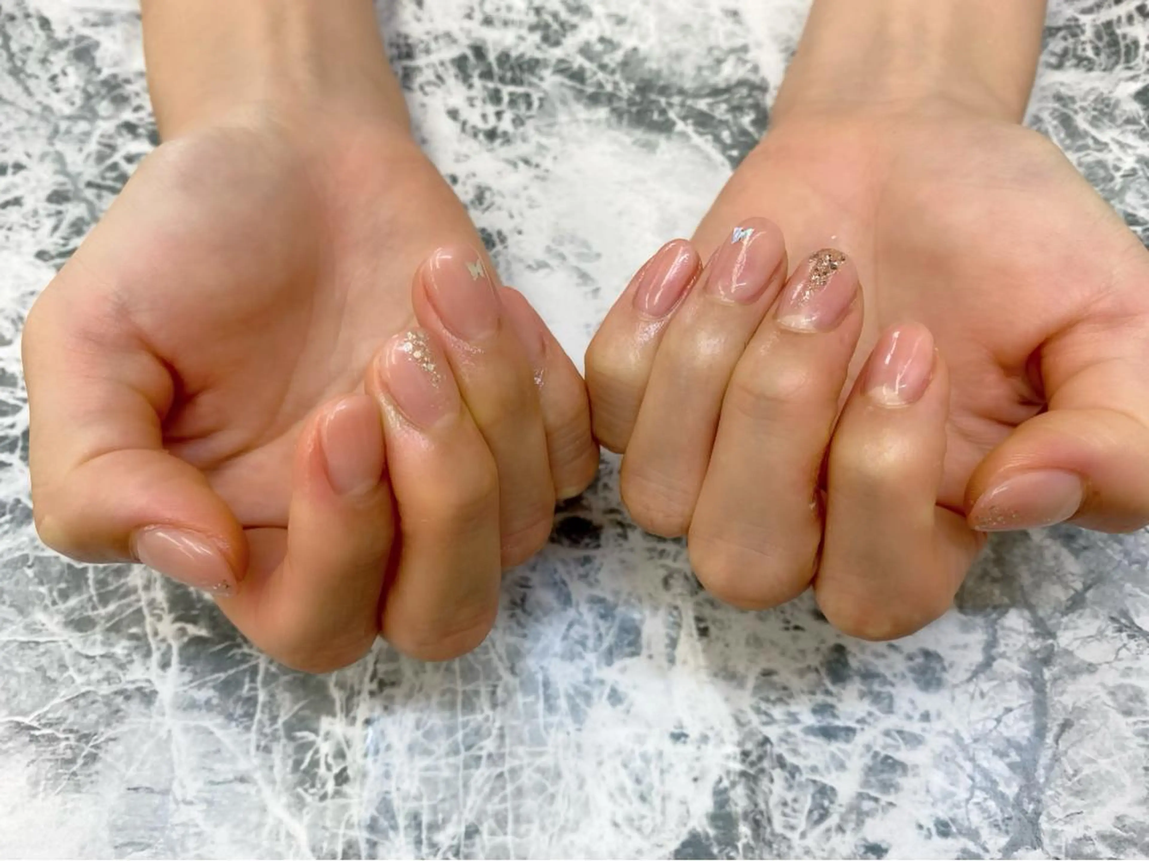 ネイル オーロラネイル ラメ(グリッター) Can I Dressy  溝ノ口店所属・F. Neneのネイルデザイン