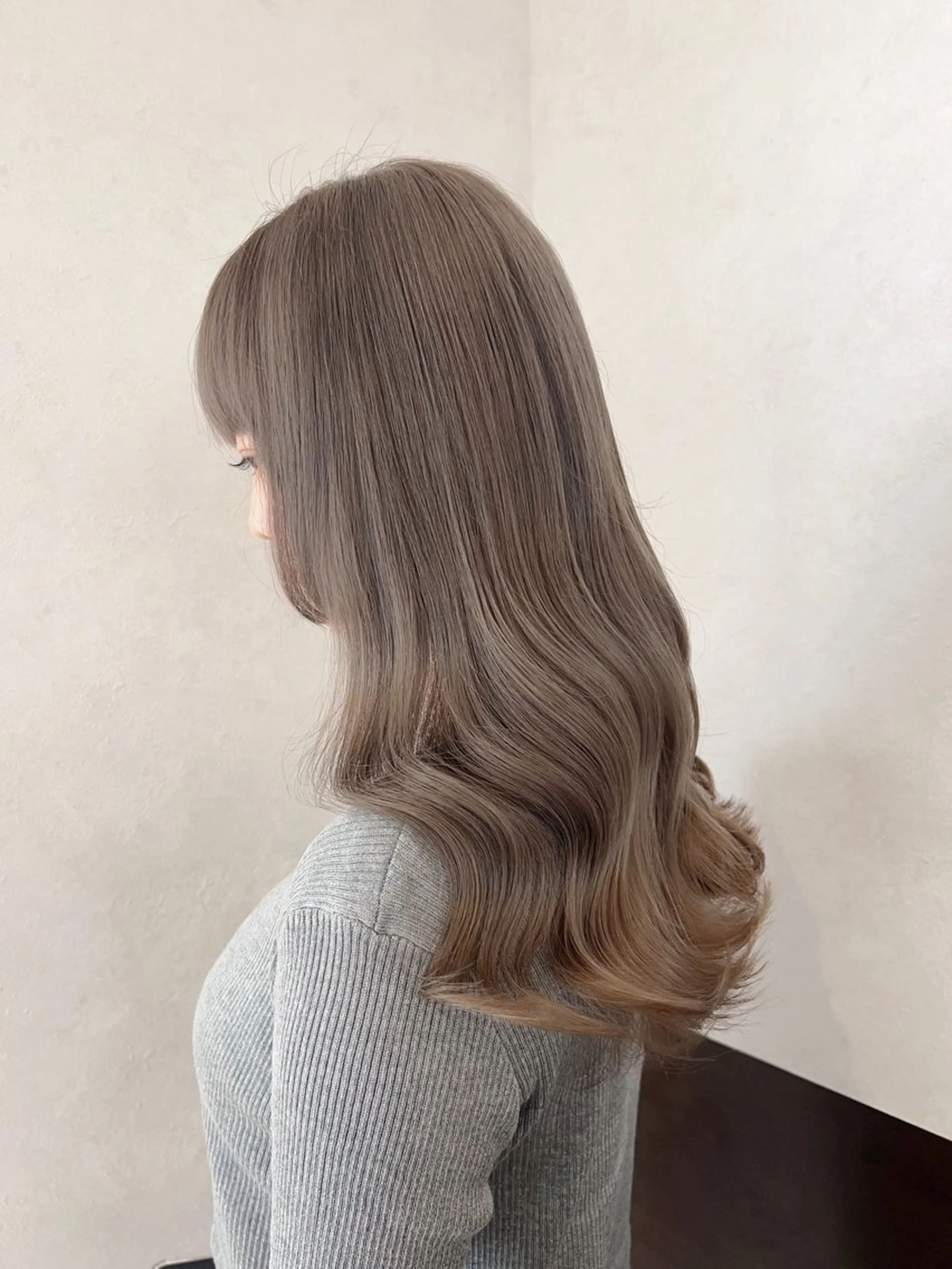 カラー nehus nagaoka所属・🖤複雑履歴ブリーチ Mizuki 🖤のヘアスタイル