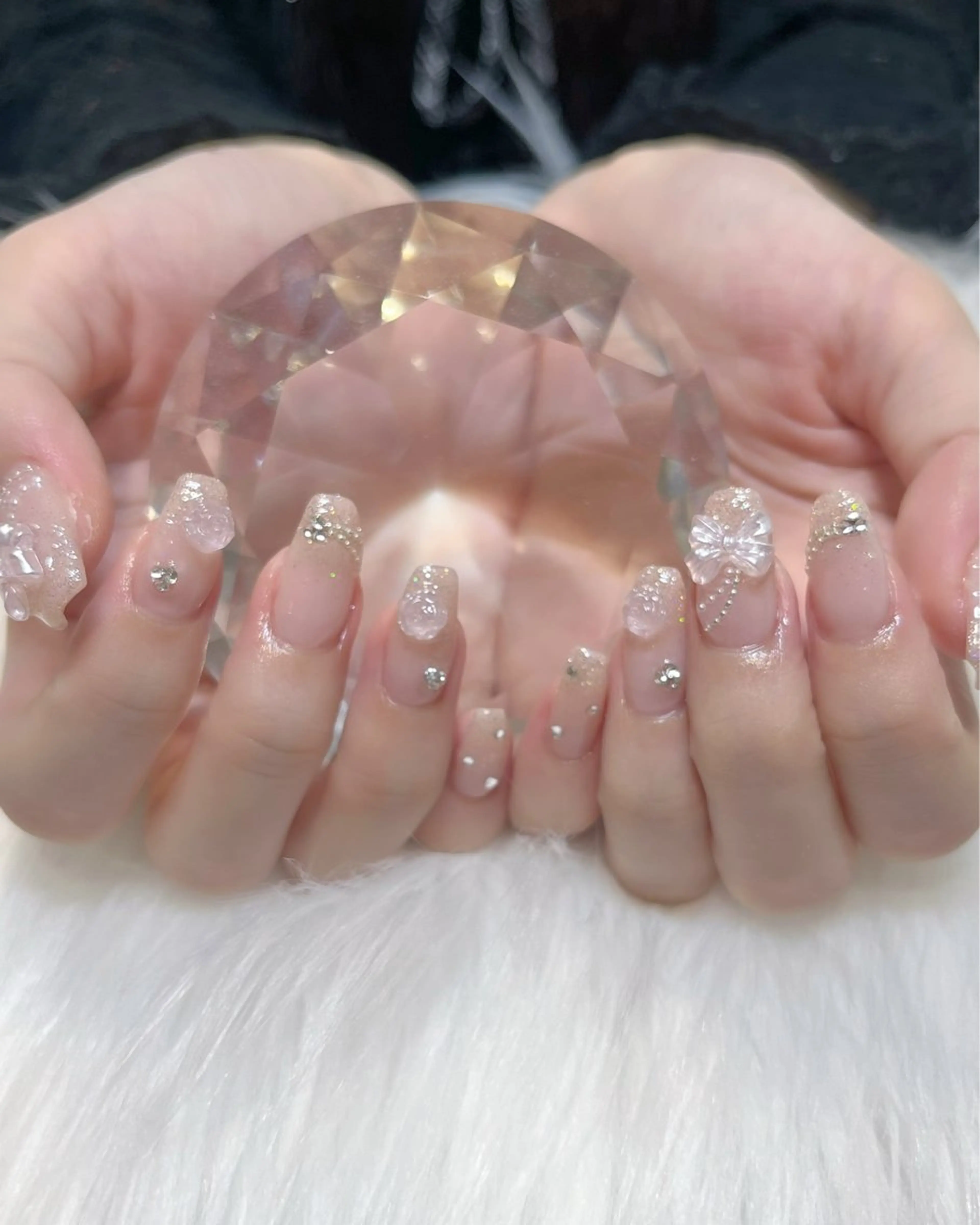 ネイル アートネイル ガーリー 韓国ネイル 持ち込み ワンホンネイル ハンドネイル KOKONA 🎀のネイルデザイン