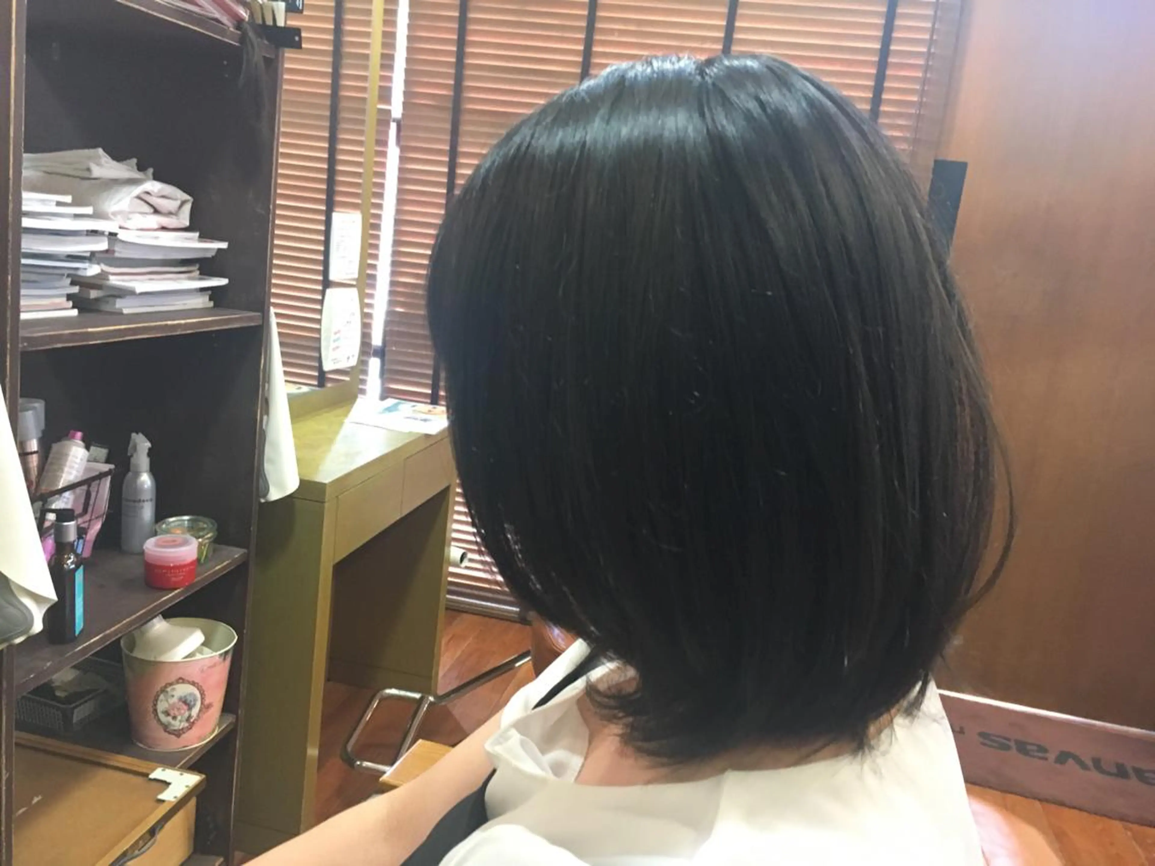 セミロング カット トリートメント ツイストスパイラル 波巻き🩵片平和香奈のヘアスタイル