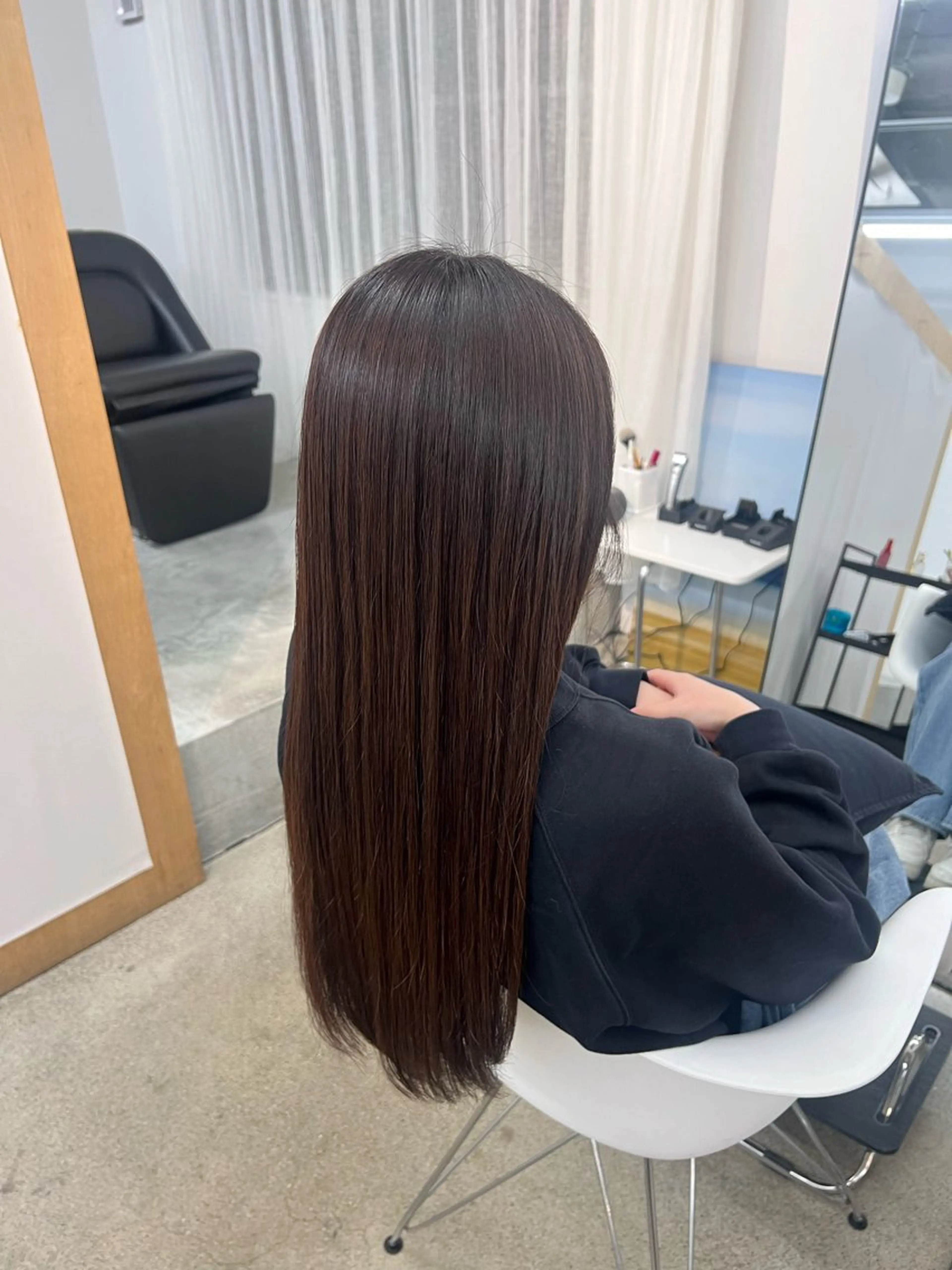 ロング ヘアカラー トリートメント build所属・秋山 花音のヘアスタイル