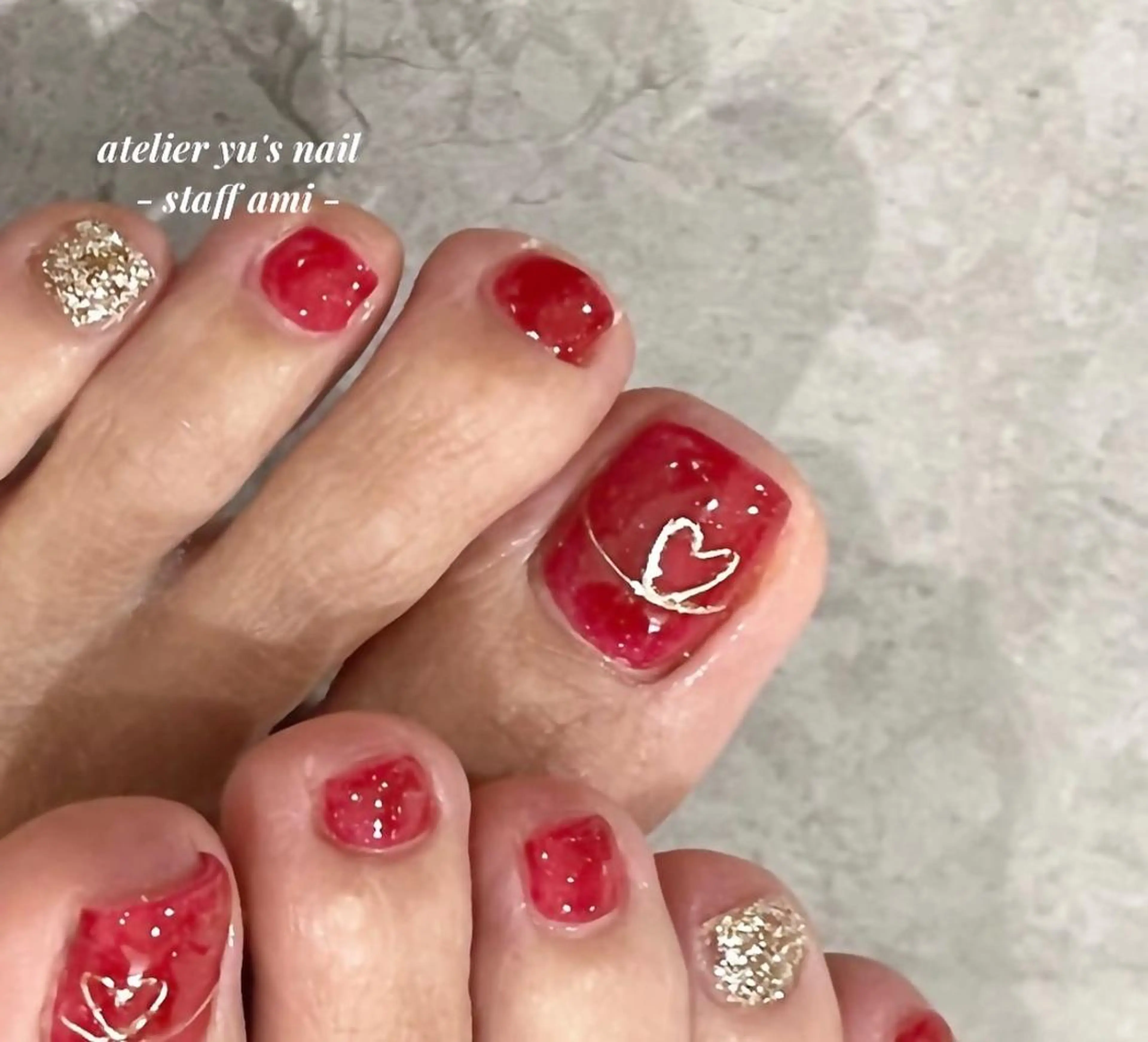 ネイル フットネイル ハート ラメ(グリッター) ミラーネイル 持ち込み atelier yu's nail所属・atelier yu's nailのネイルデザイン