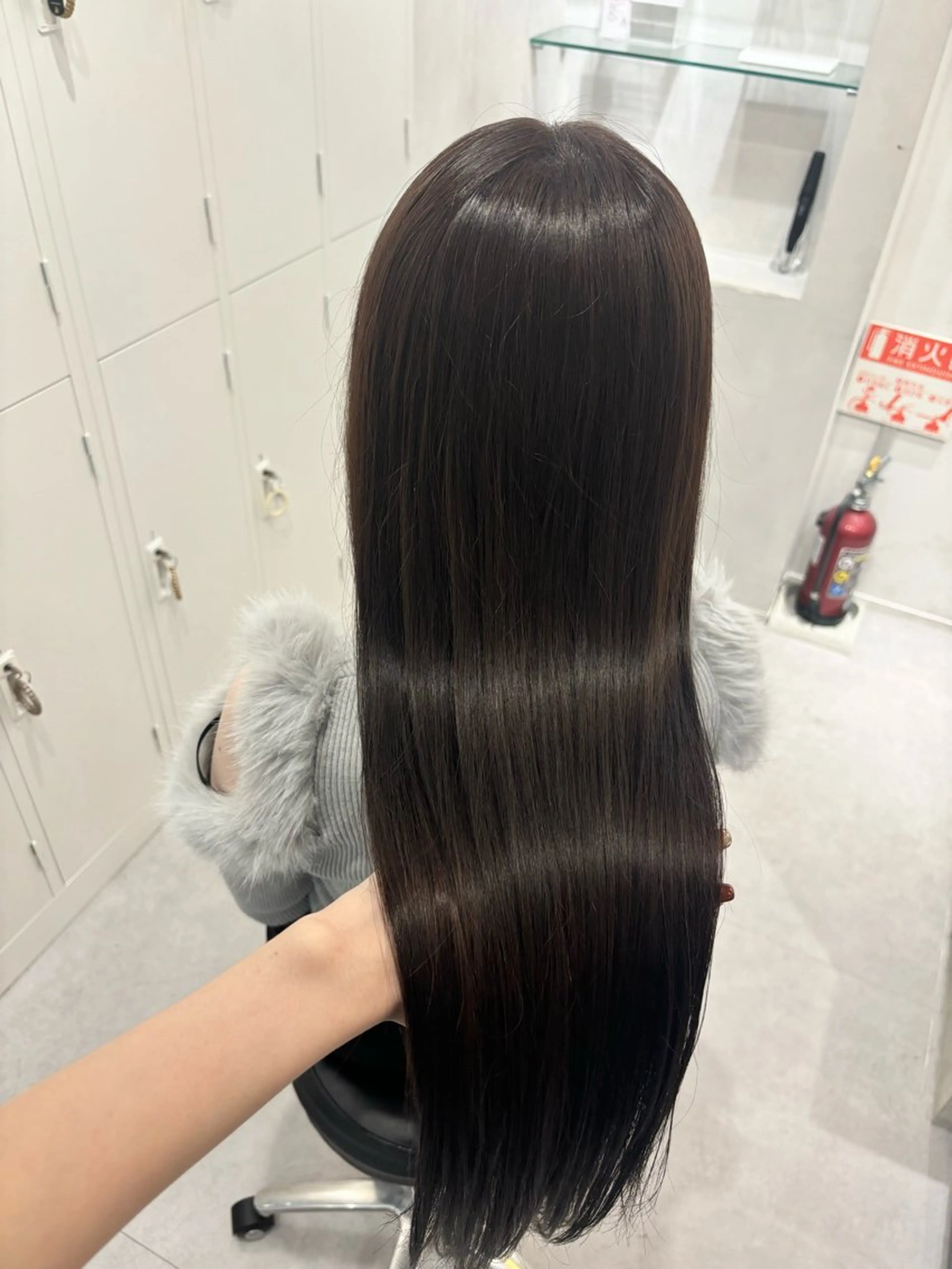 ロング カット ヘアカラー 縮毛矯正 トリートメント hina /髪質改善/カラーのヘアスタイル