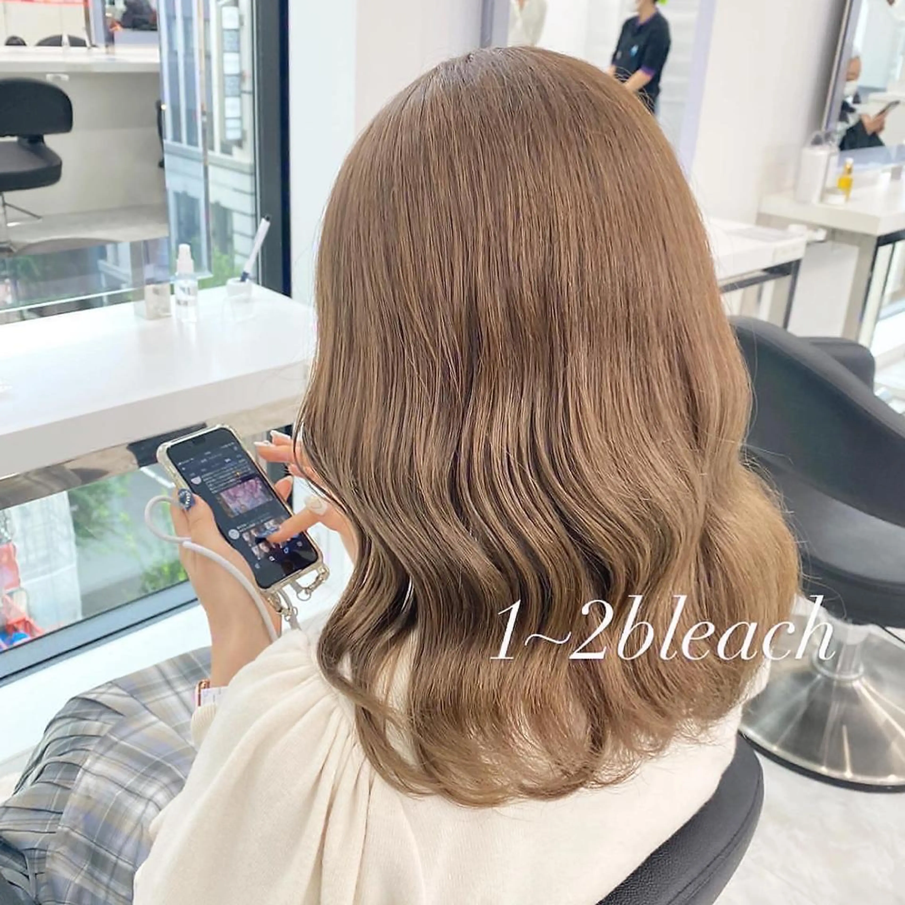 ミディアム カラー EARTH日吉店所属・🌼リナ🌼赤み消し オリーブ/ブラウンのヘアスタイル