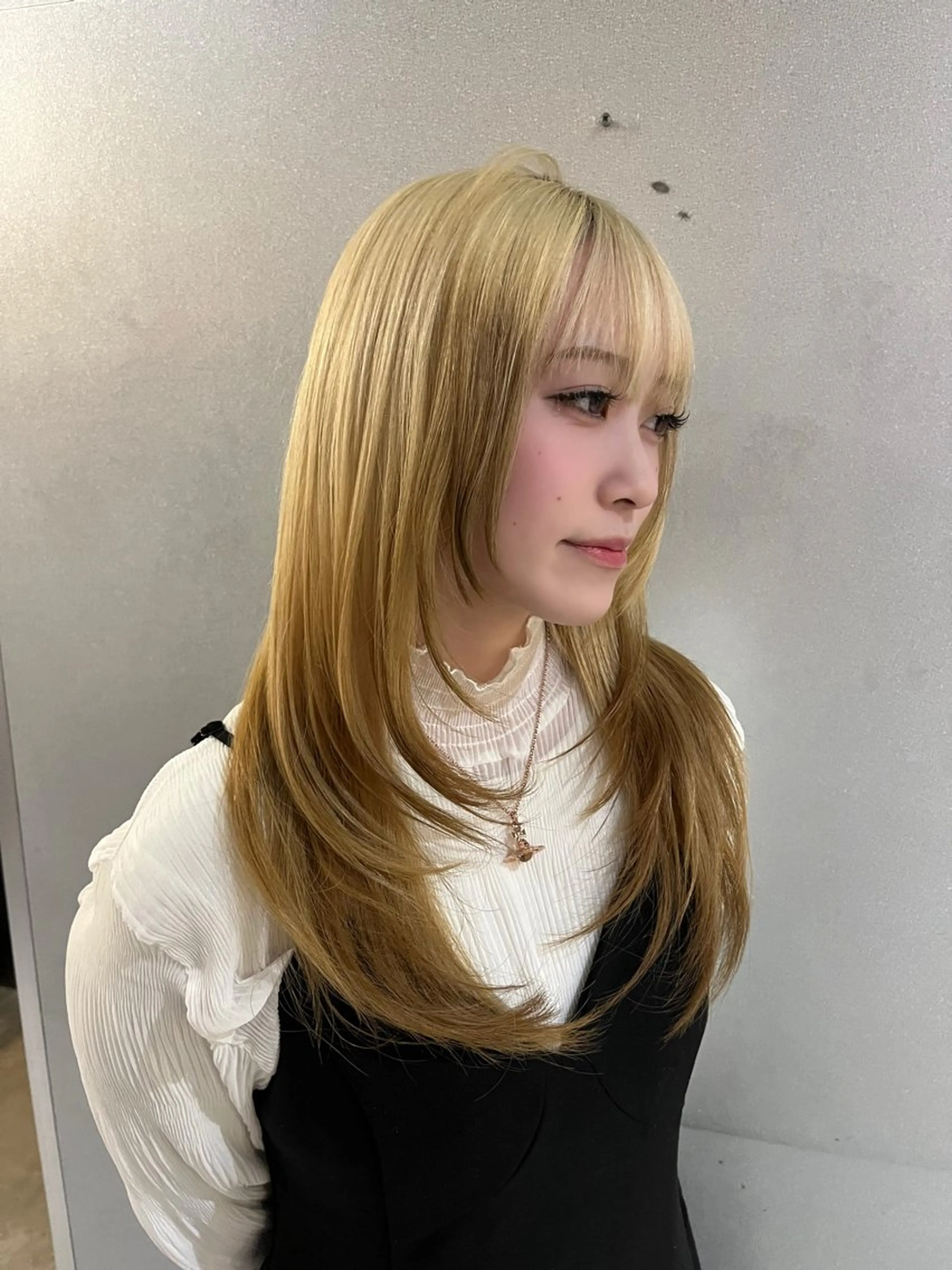 ロング 韓国風ヘア レイヤーカット 無料カット/ハイ トーンカラー/きらのヘアスタイル