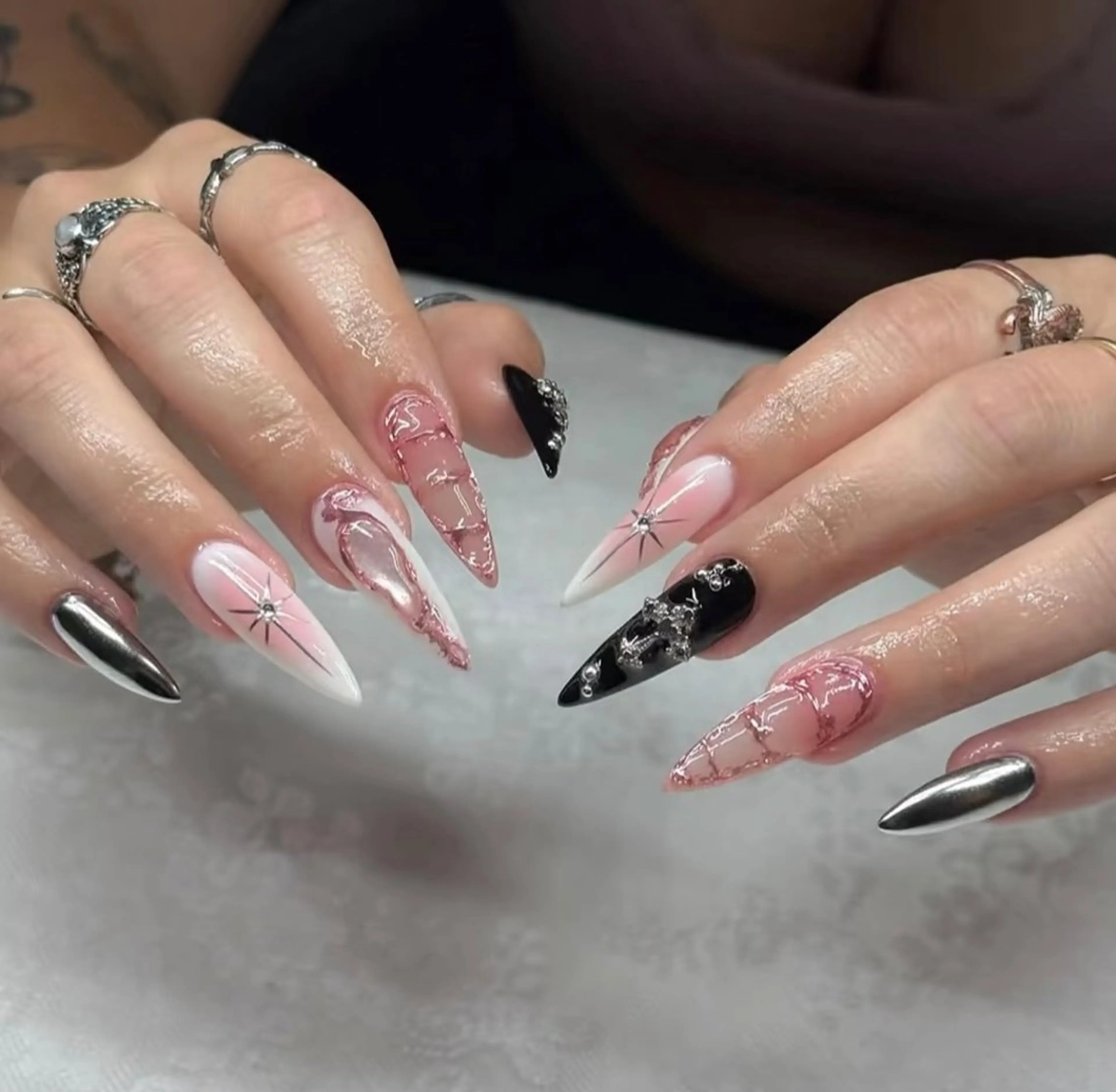 ネイル ハンドネイル UM nail salon所属・高橋 雪のネイルデザイン