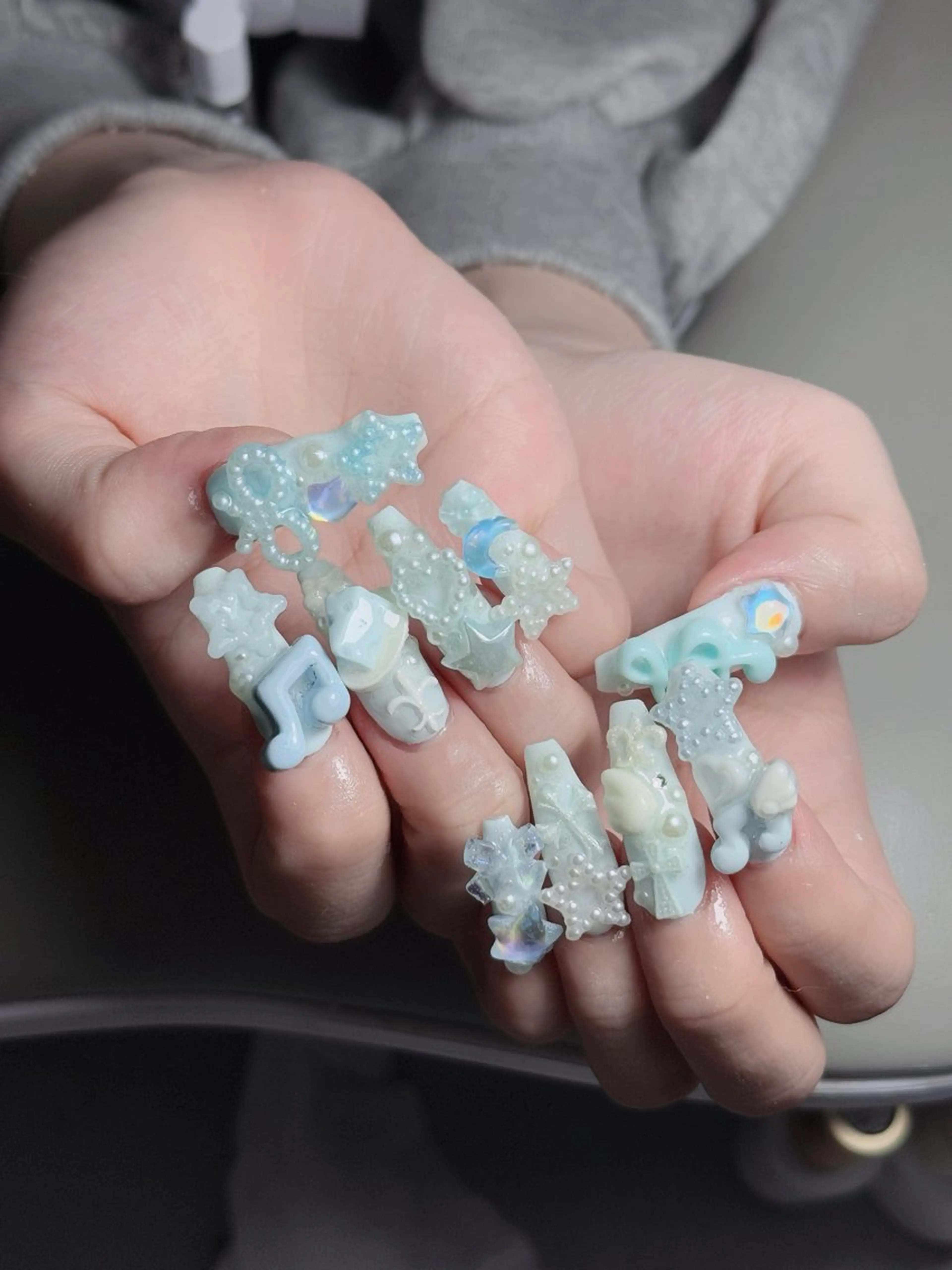 ネイル フレンチネイル ジェルネイル ガラスフレンチ ハロウィン ハート H.baby nail所属・H.baby Nail Salonのネイルデザイン