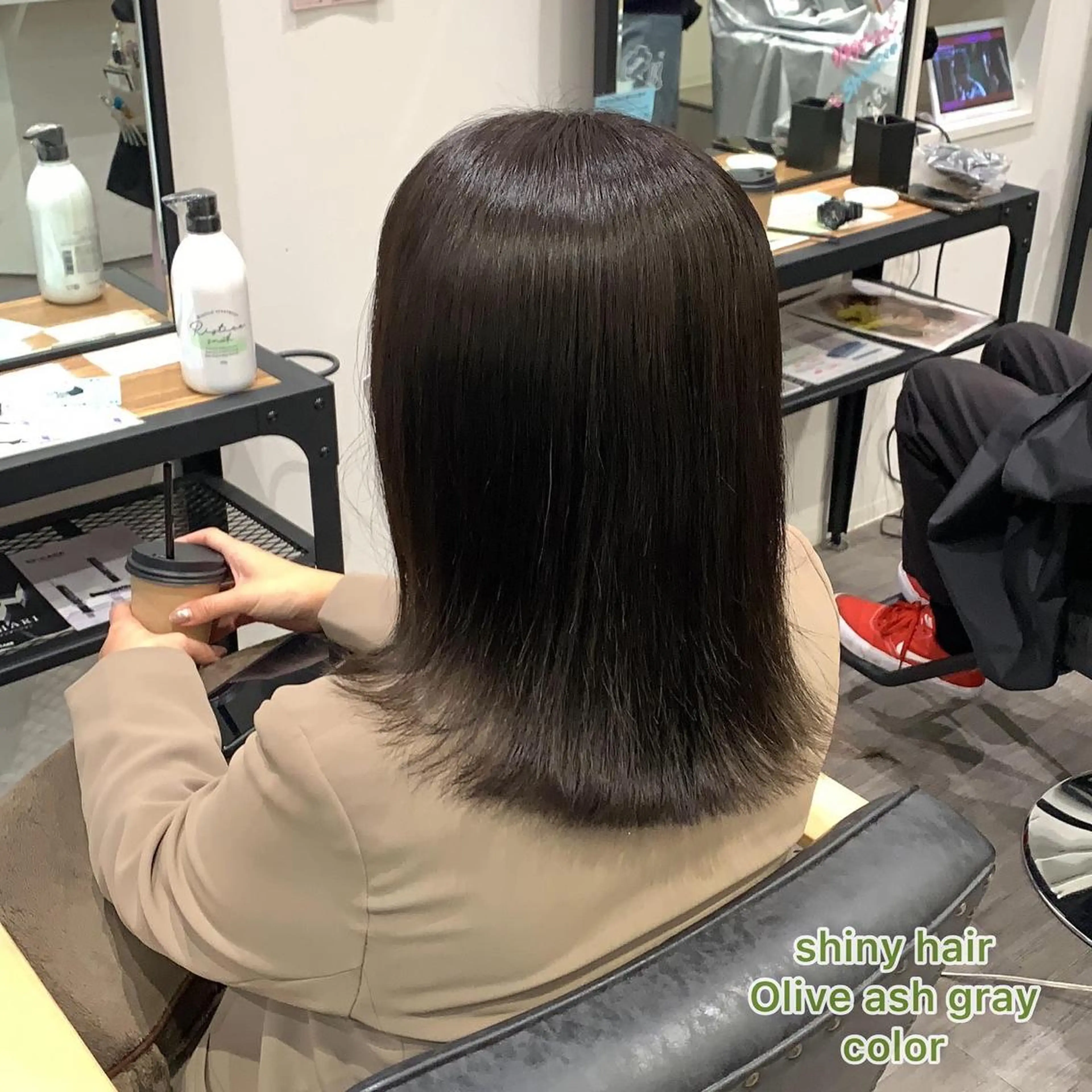ミディアム カラー カット ヘアカラー トリートメント 上田 紗也のヘアスタイル