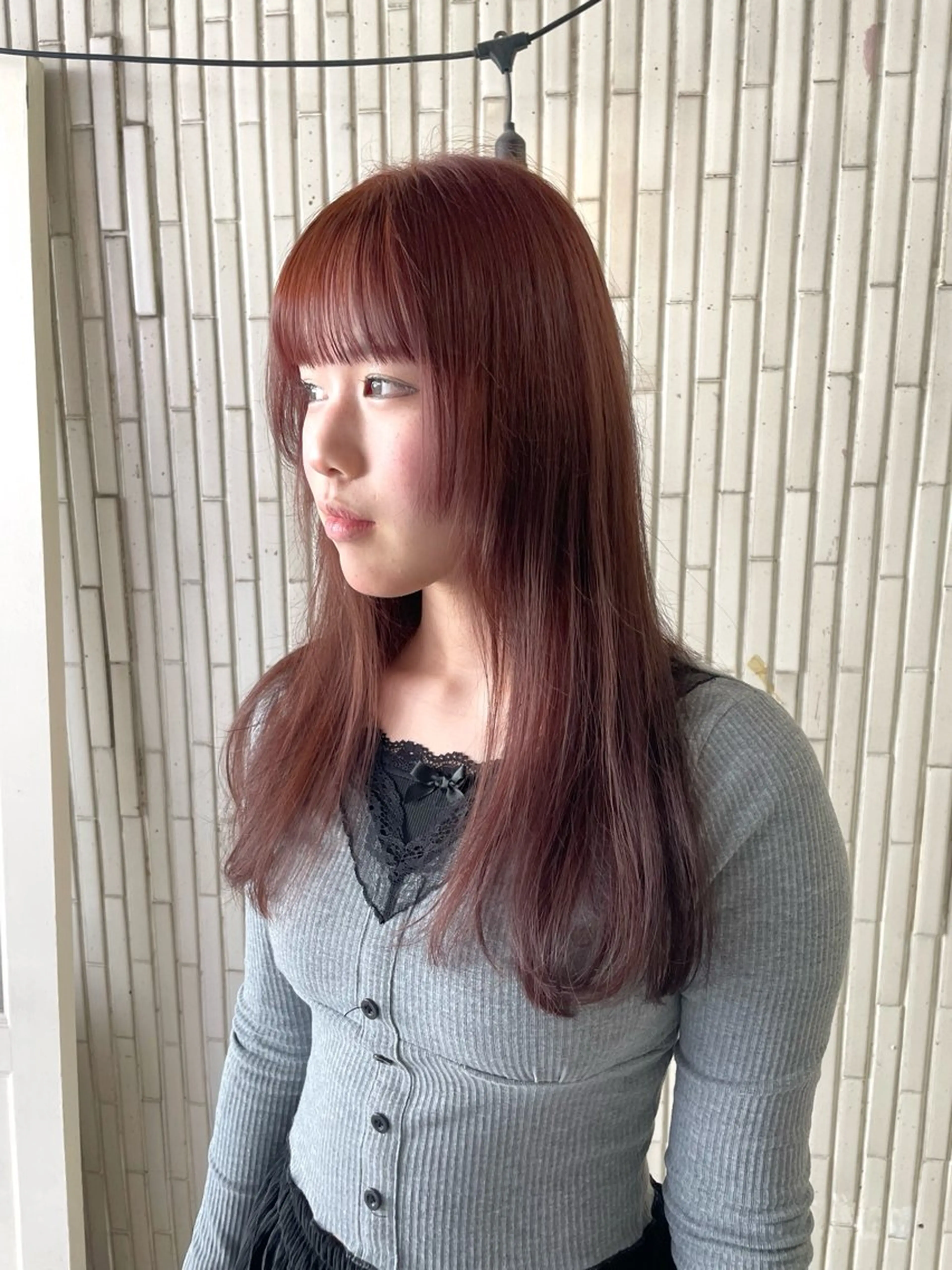 ロング 山本 眞白のヘアスタイル