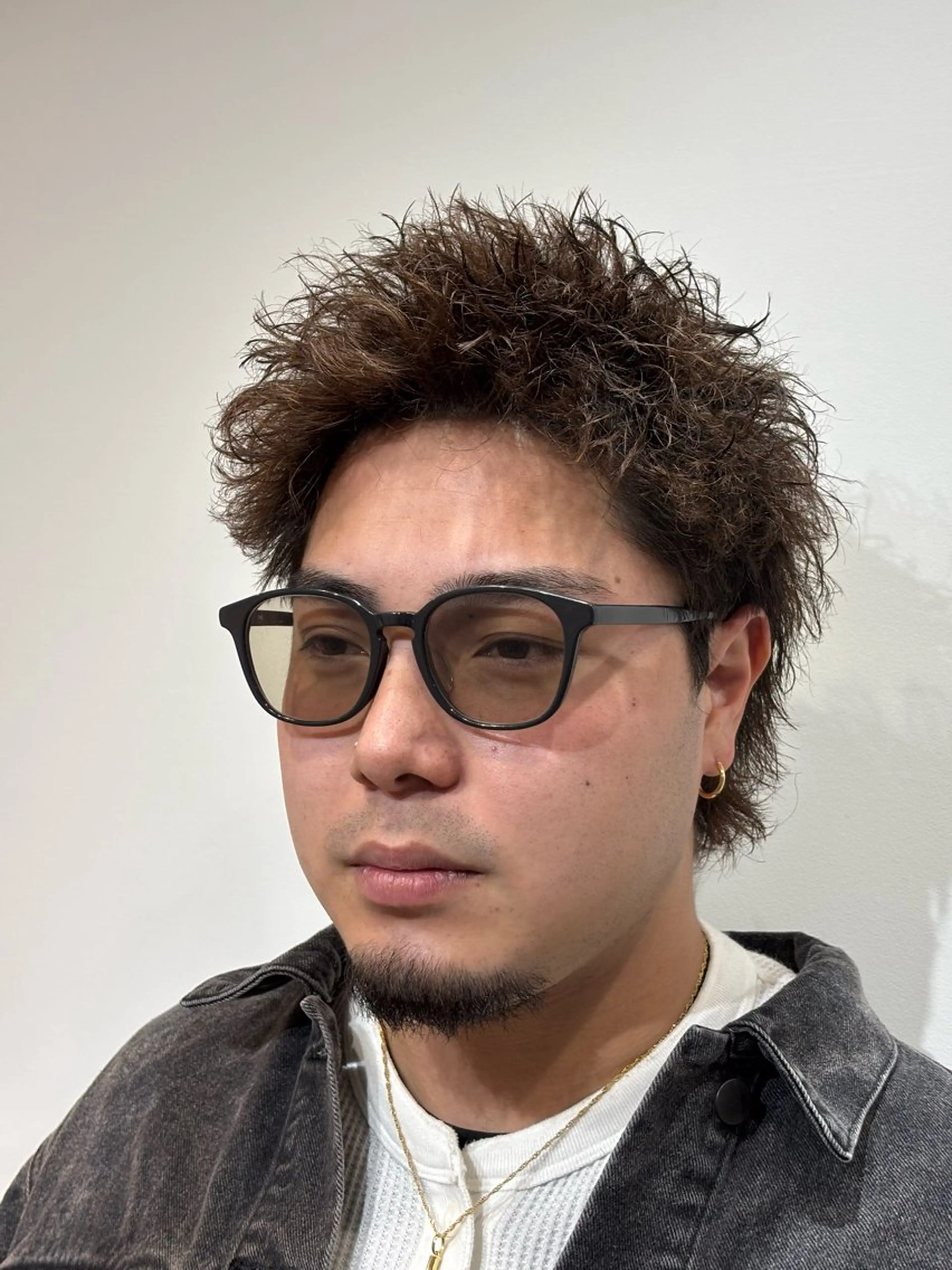 ショート カラー パーマ メンズ メンズパーマ メンズショート スパイキーショート ツイストスパイラルパーマ ショートヘア カット パーマ 【店長】メンズ職人 短髪　ハイトーン🔥のヘアスタイル