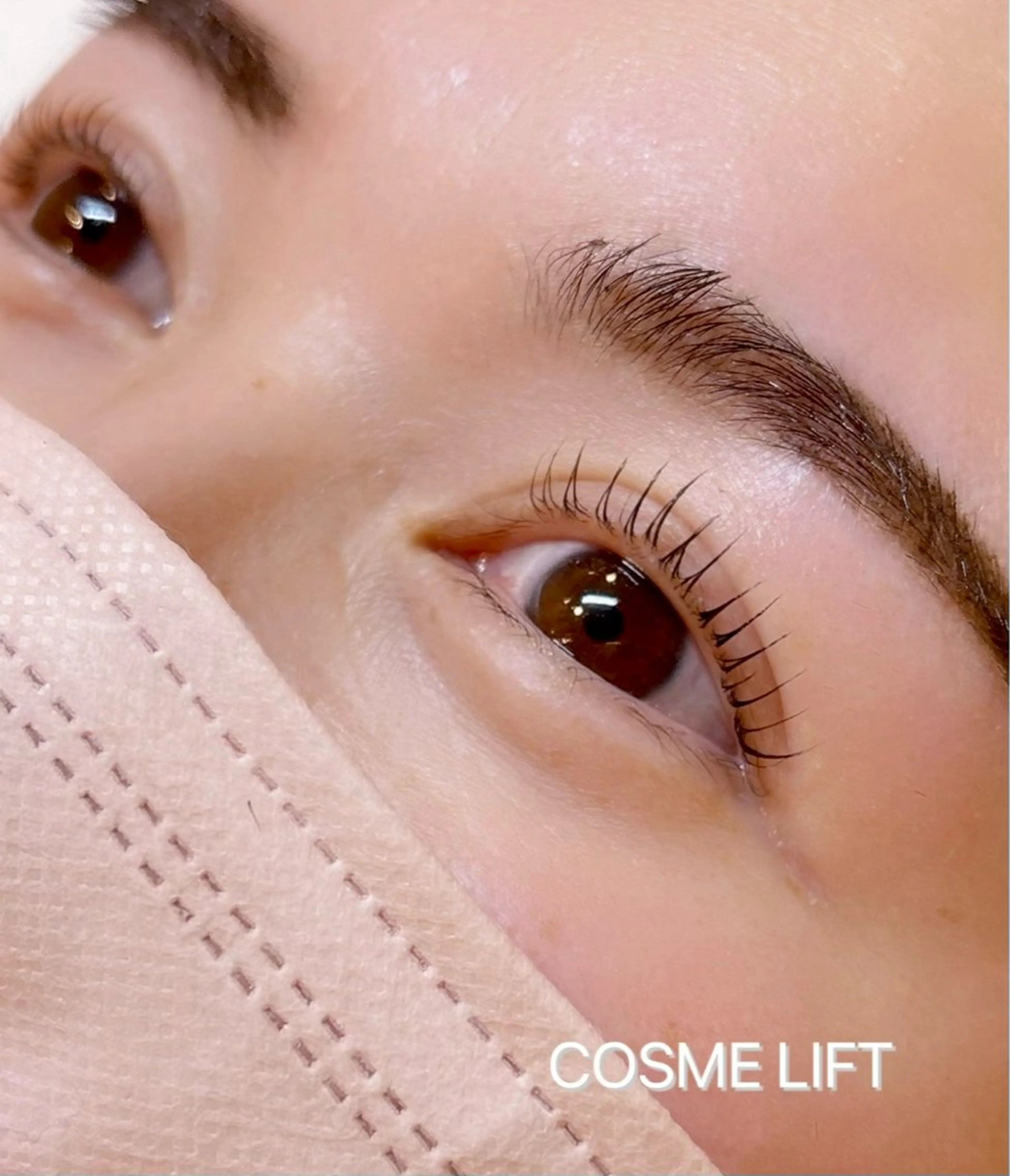 マツエク・マツパ Pearl×AQUA所属・aura eyeのヘアスタイル