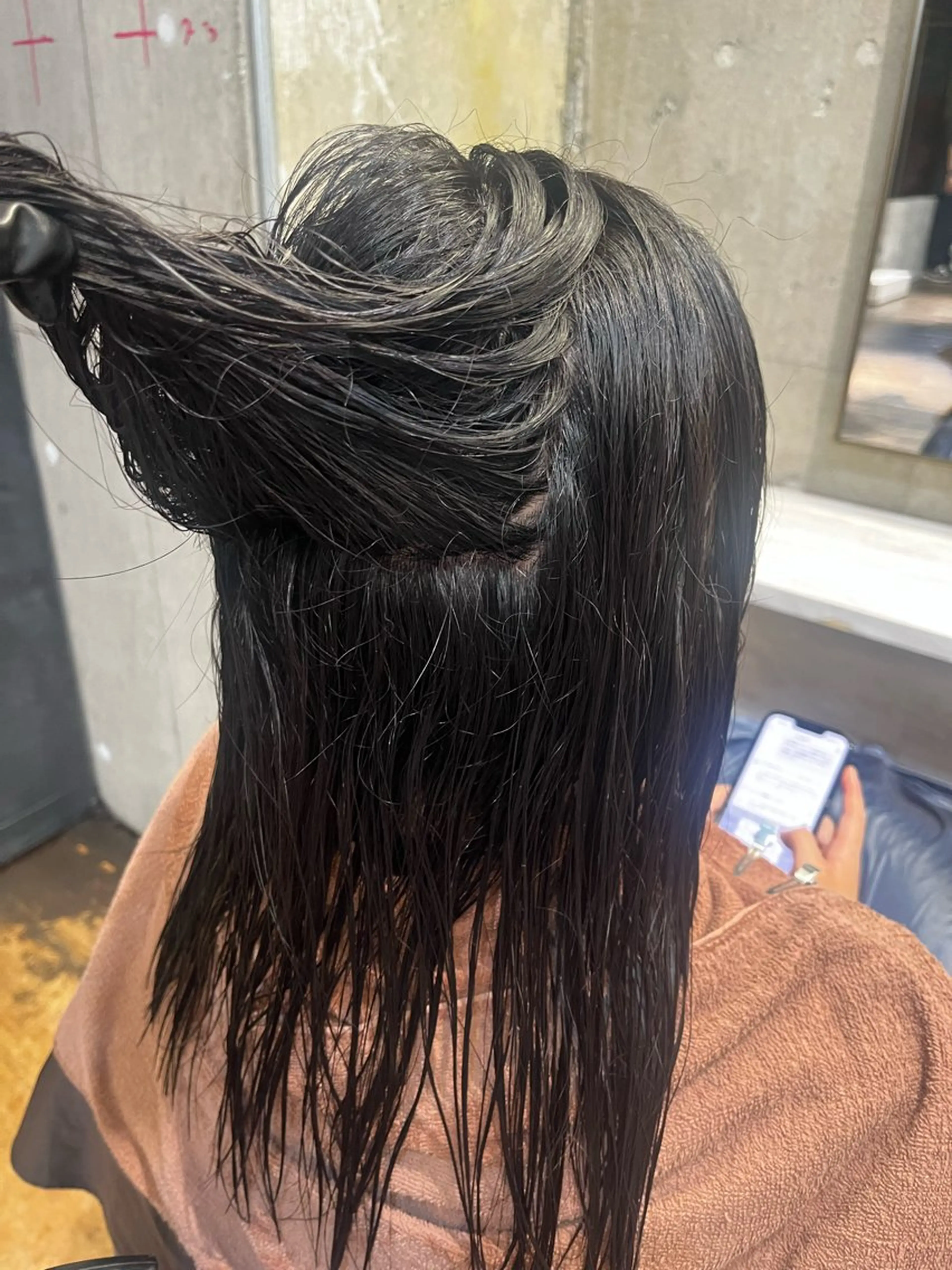 セミロング パーマ くせ毛 フクシマ ココのヘアスタイル