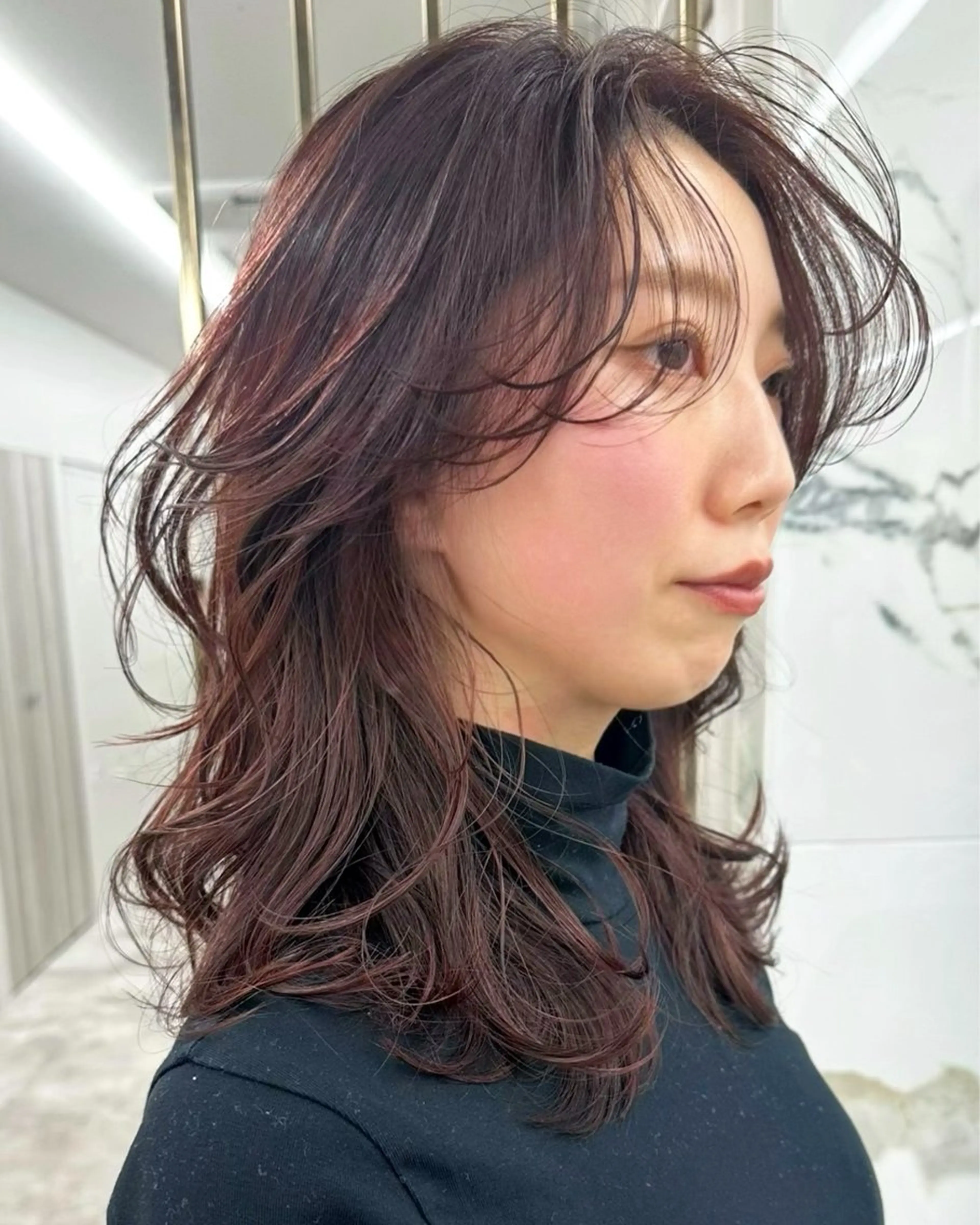 カラー 上田 美尋のヘアスタイル