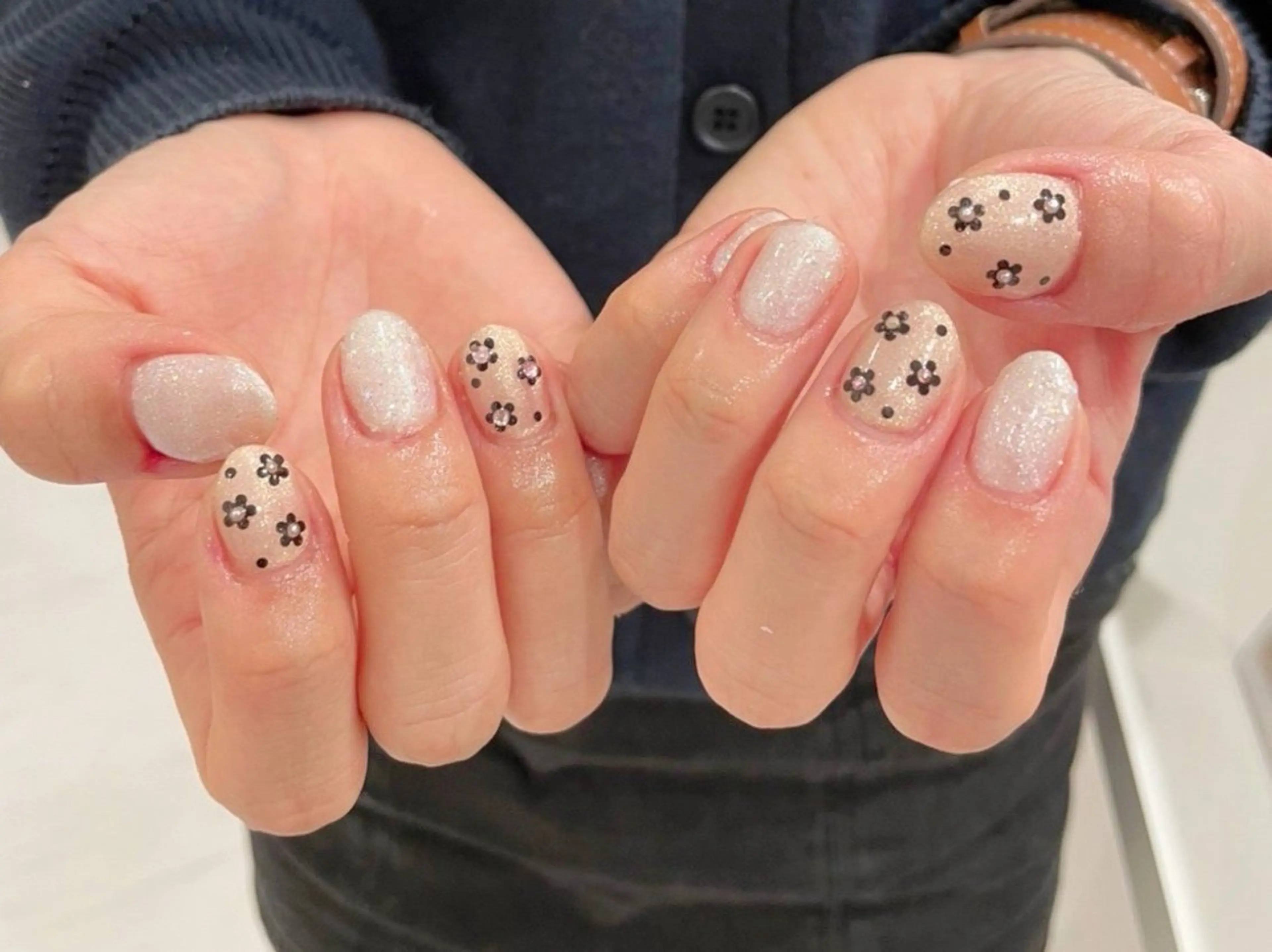 💅💛4本アートネイル💛💅　モデルメニューの写真