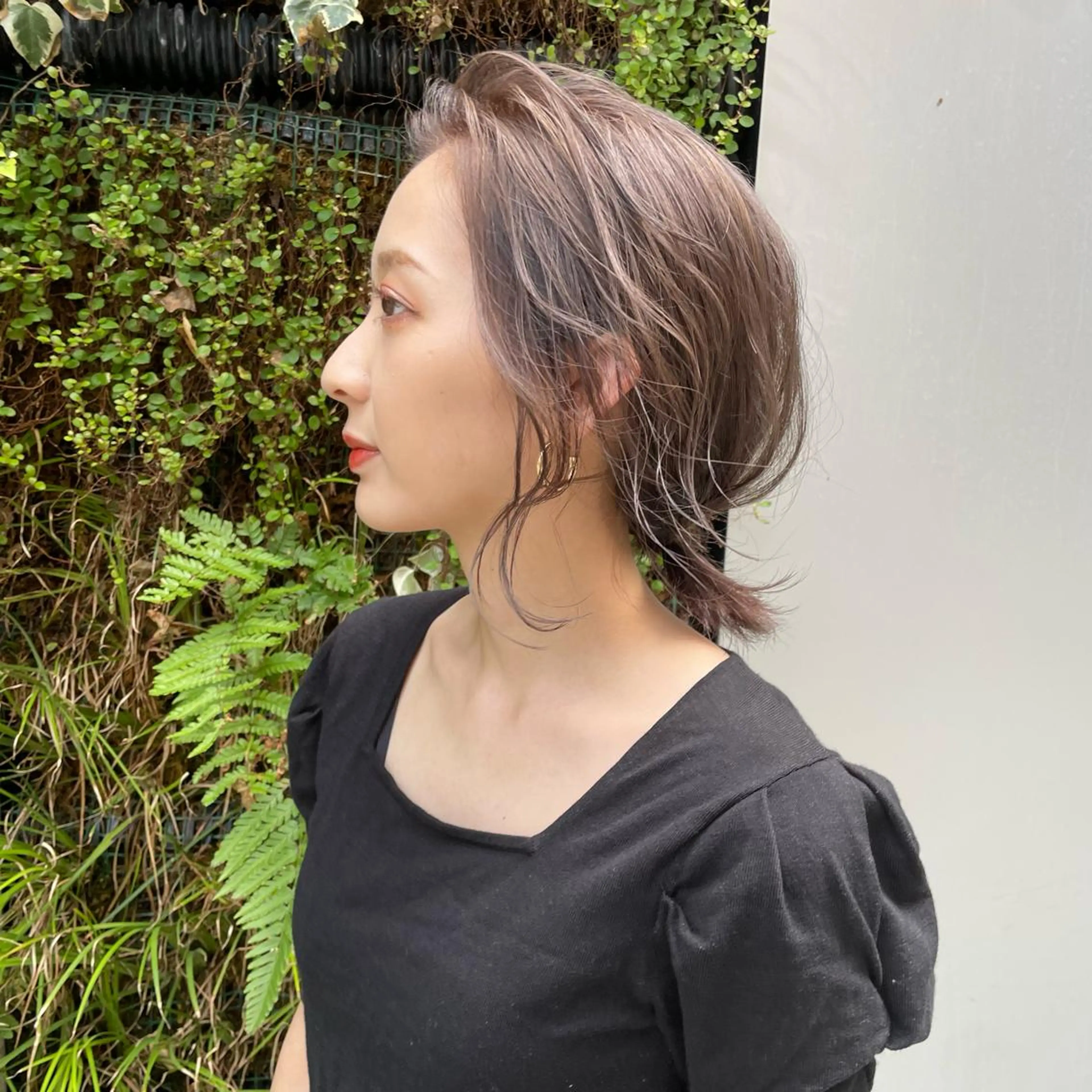 ヘアアレンジ KAORU オリーブカラーのヘアスタイル