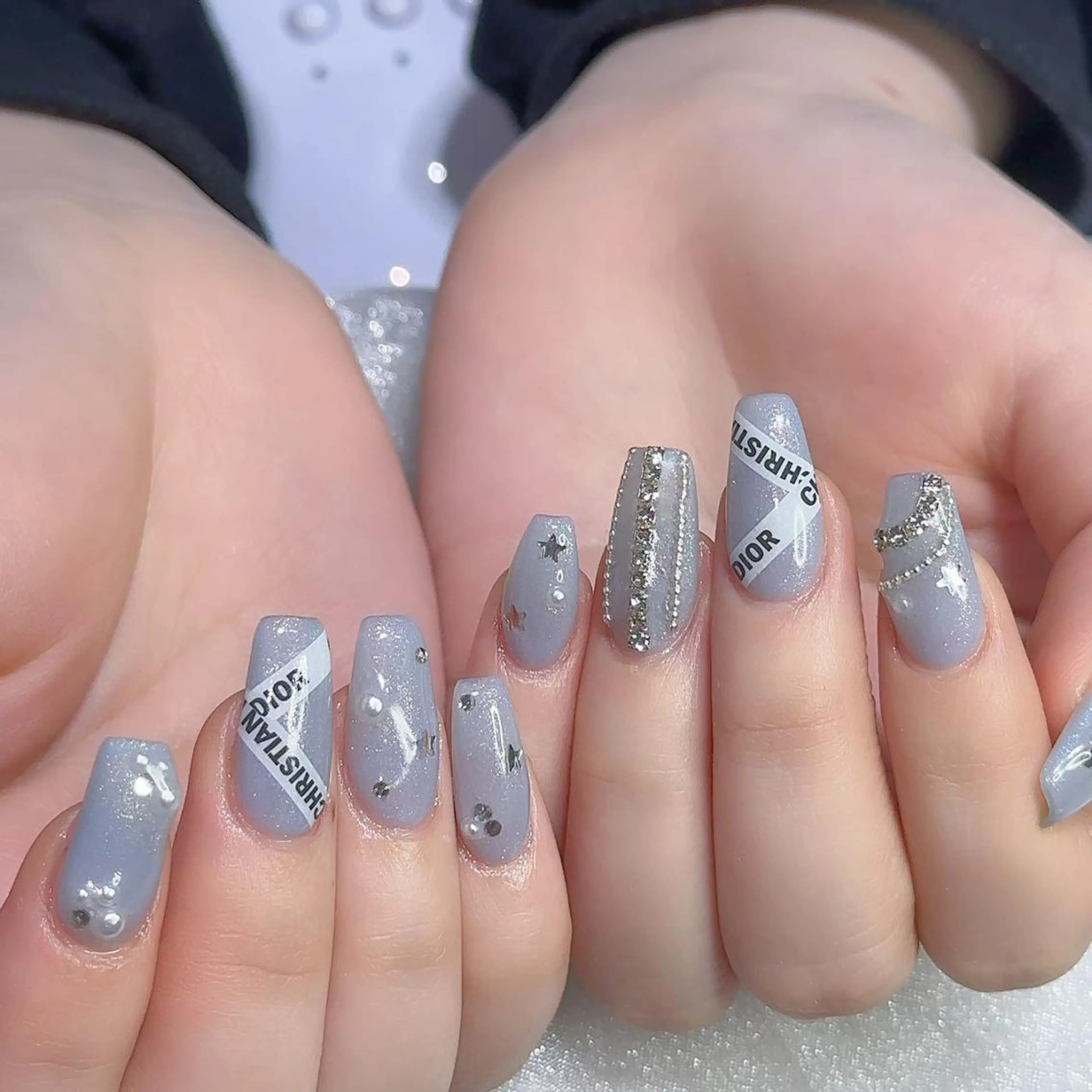 ネイル アートネイル 長さ出し スカルプネイル Queens テイのネイルデザイン