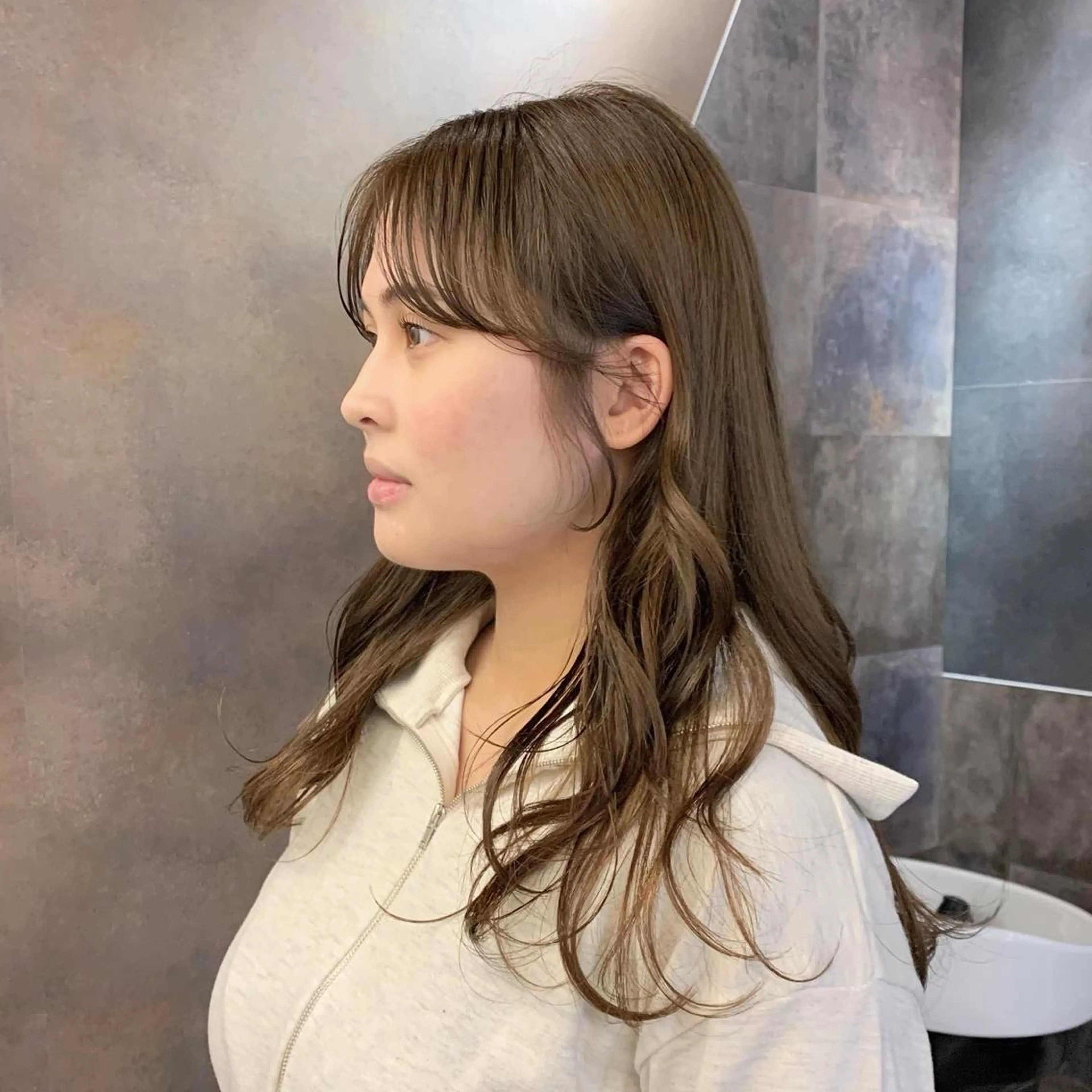ロング カラー ベージュカラー ブリーチ 透明感カラー ダブルカラー ブリーチなしカラー カット ヘアカラー GO TODAY SHAiRE SALON所属・SAKINO． ベージュカラーのヘアスタイル