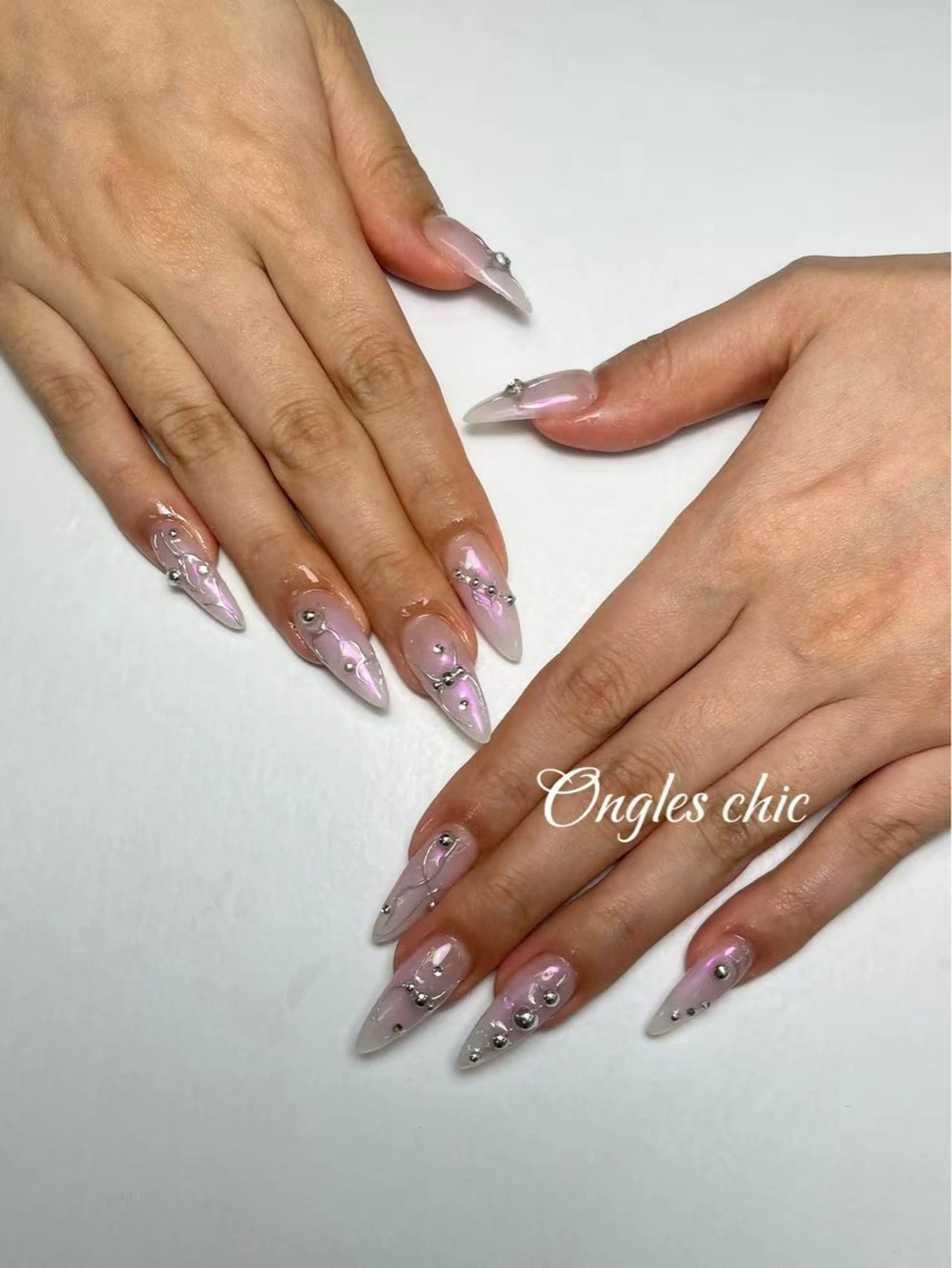 ネイル ongles chic24時間営業のネイルデザイン