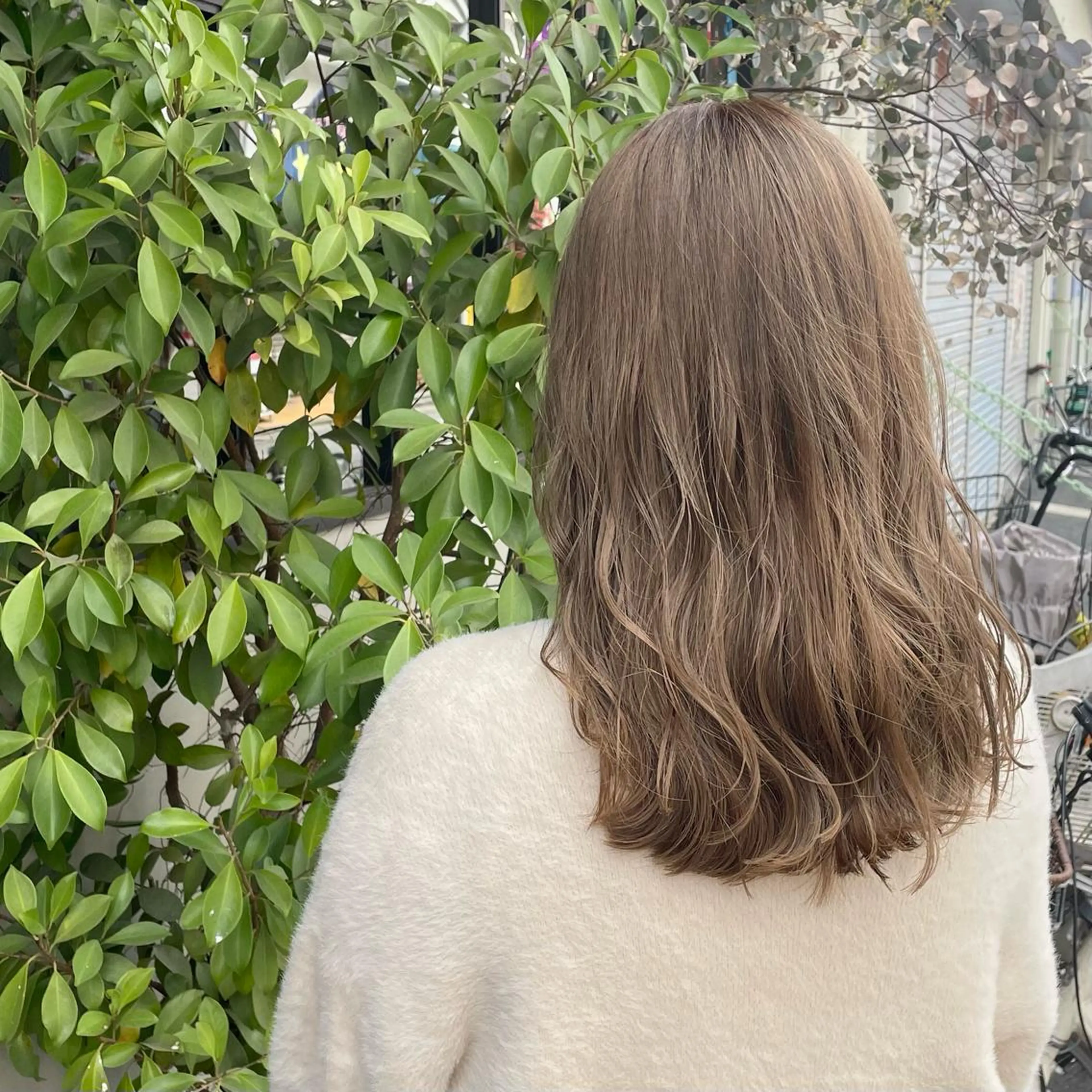 カラー ブリーチ ダブルカラー ヘアカラー トリートメント 竹内 春奈のヘアスタイル