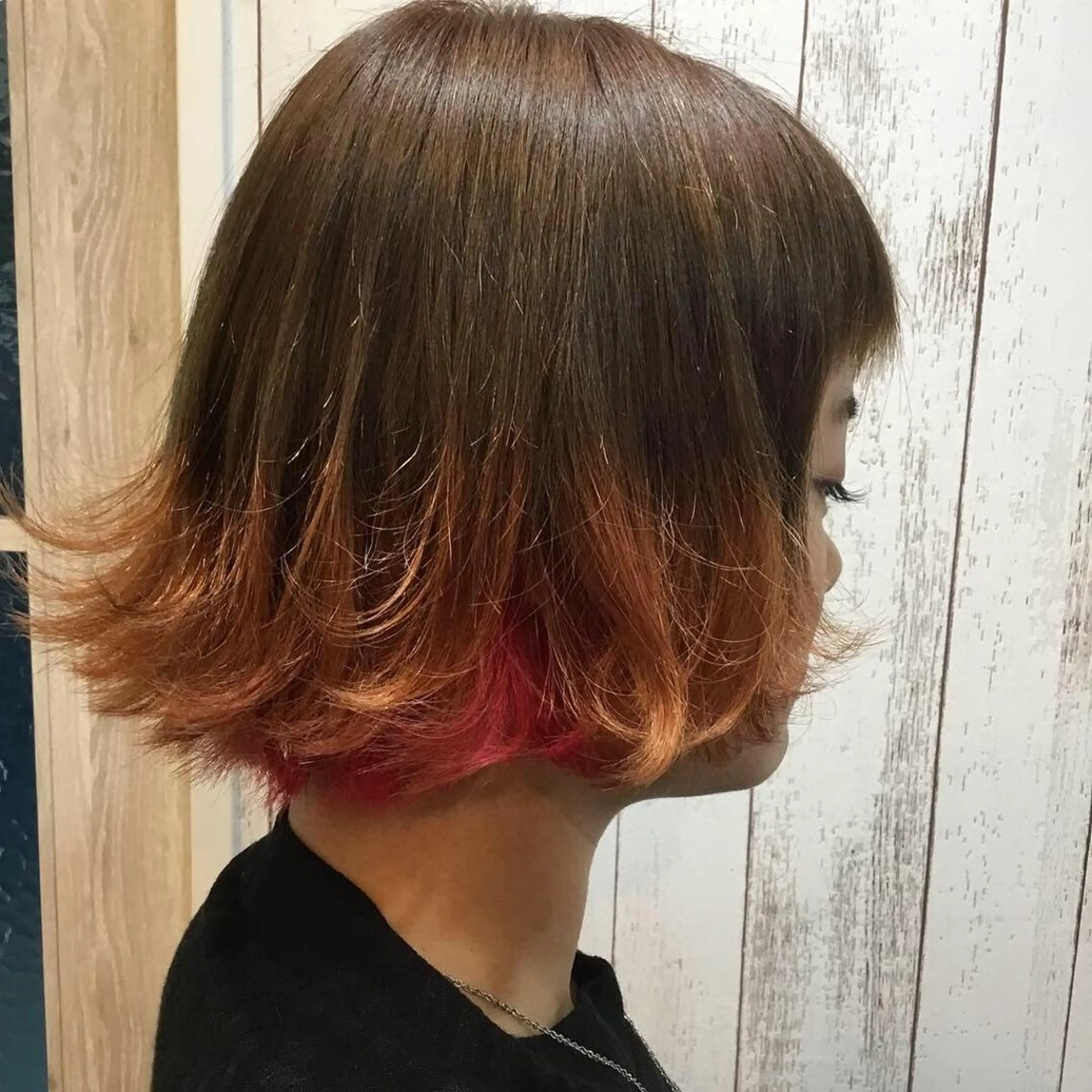 ショート カラー embrace エンブレイスのヘアスタイル