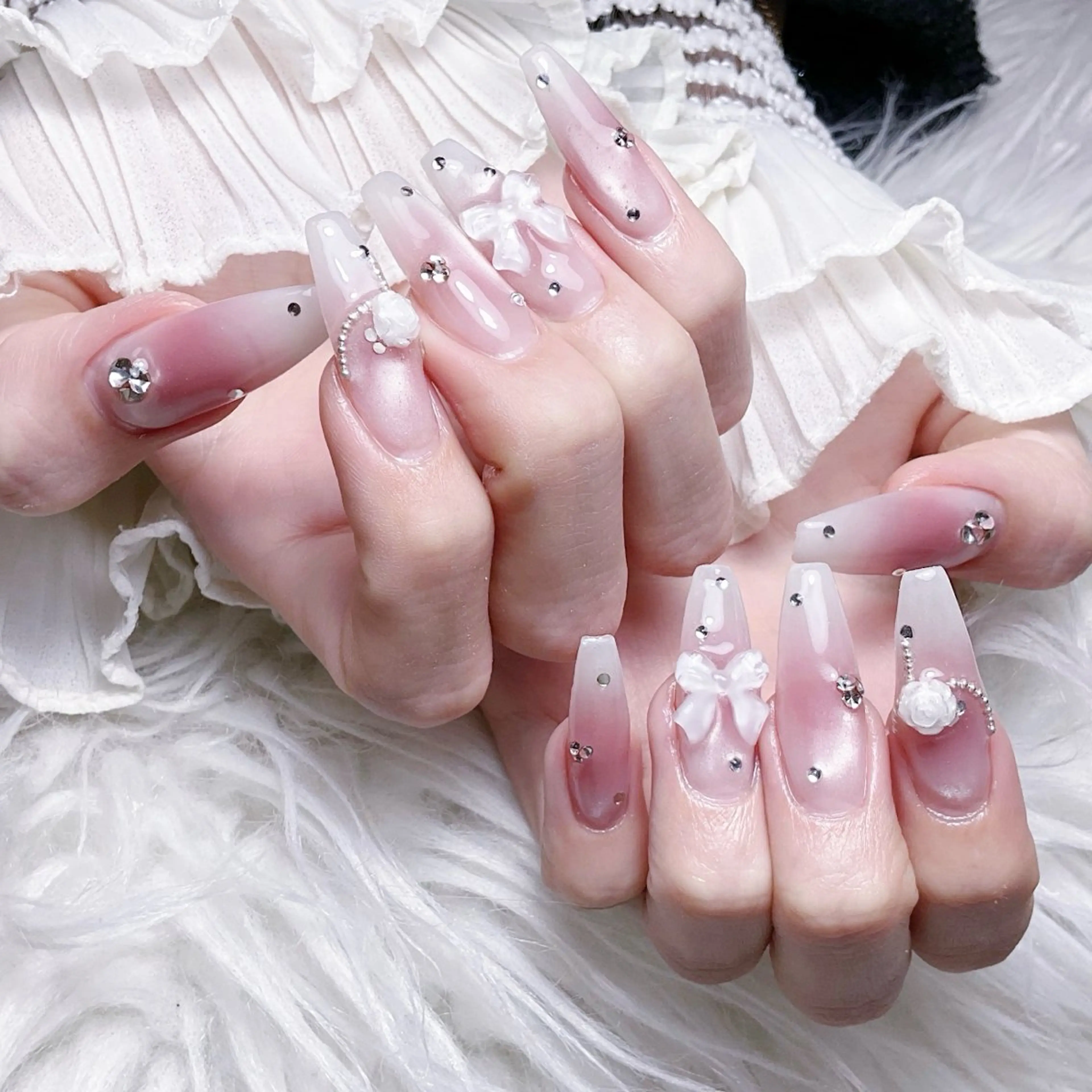 ネイル ハンドネイル 🌈Yun nail hyejin💋のネイルデザイン