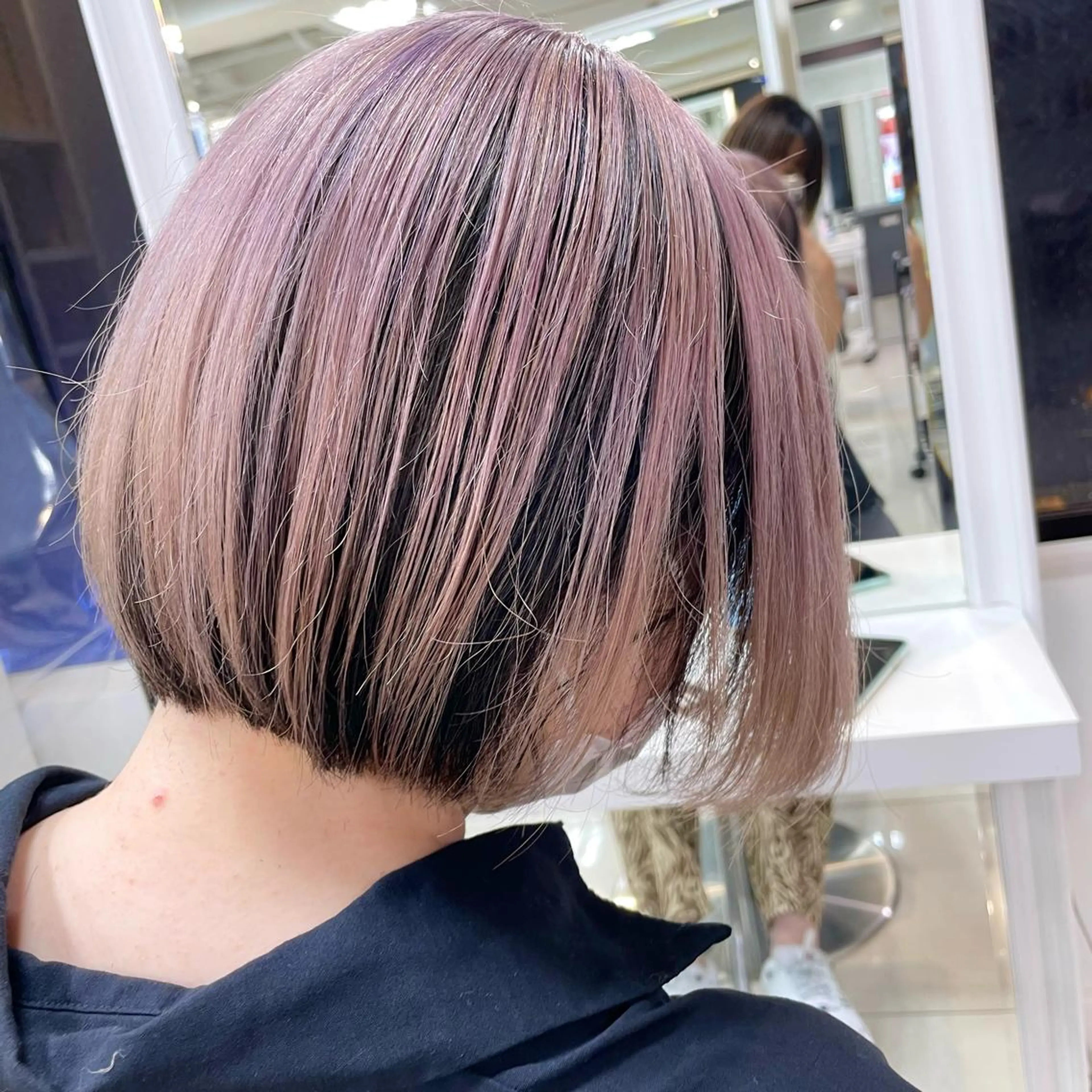 ショート ボブ カット ヘアカラー トリートメント 【デザインカラー】 粥川佳日望のヘアスタイル