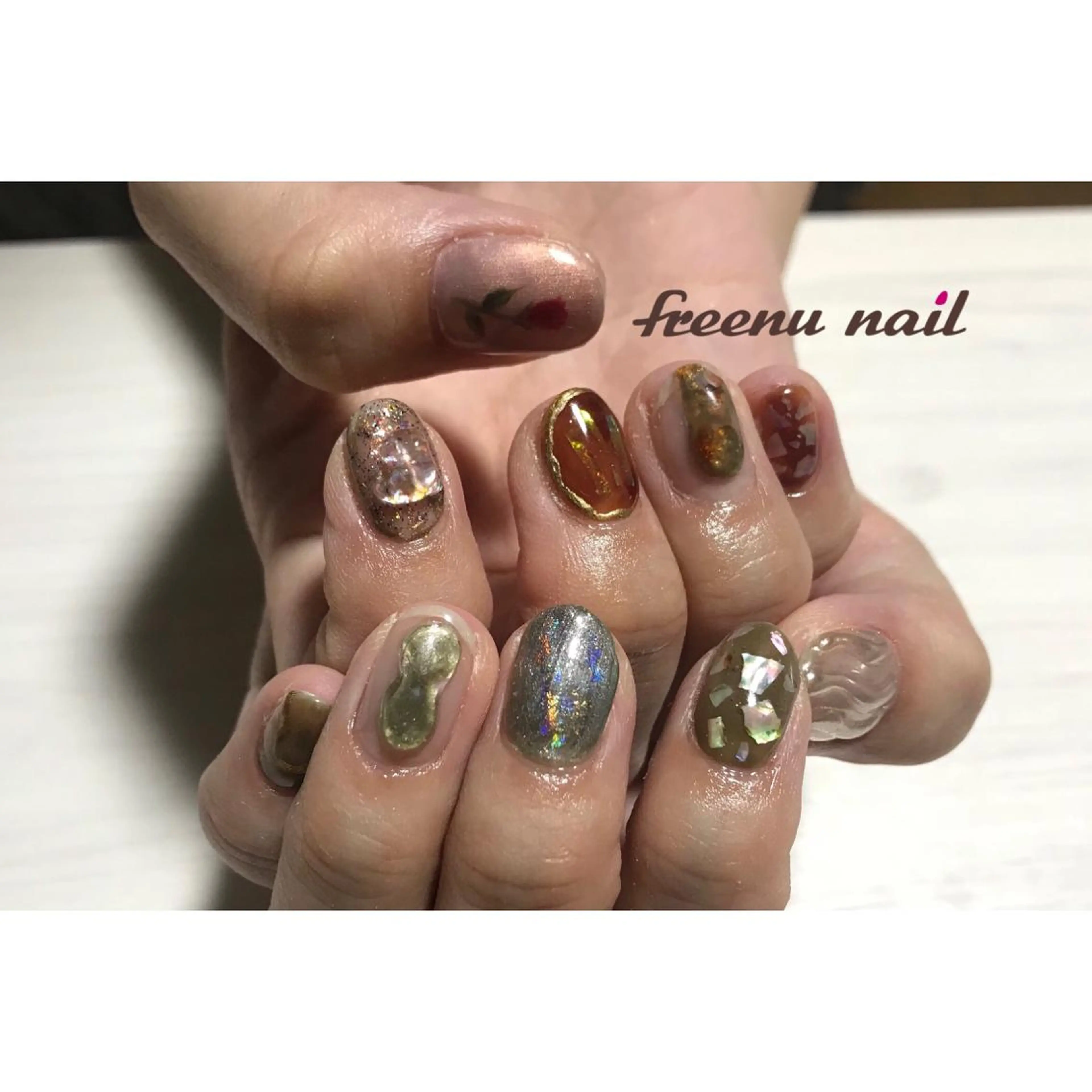ネイル ニュアンスネイル freenu nail【24H】のネイルデザイン