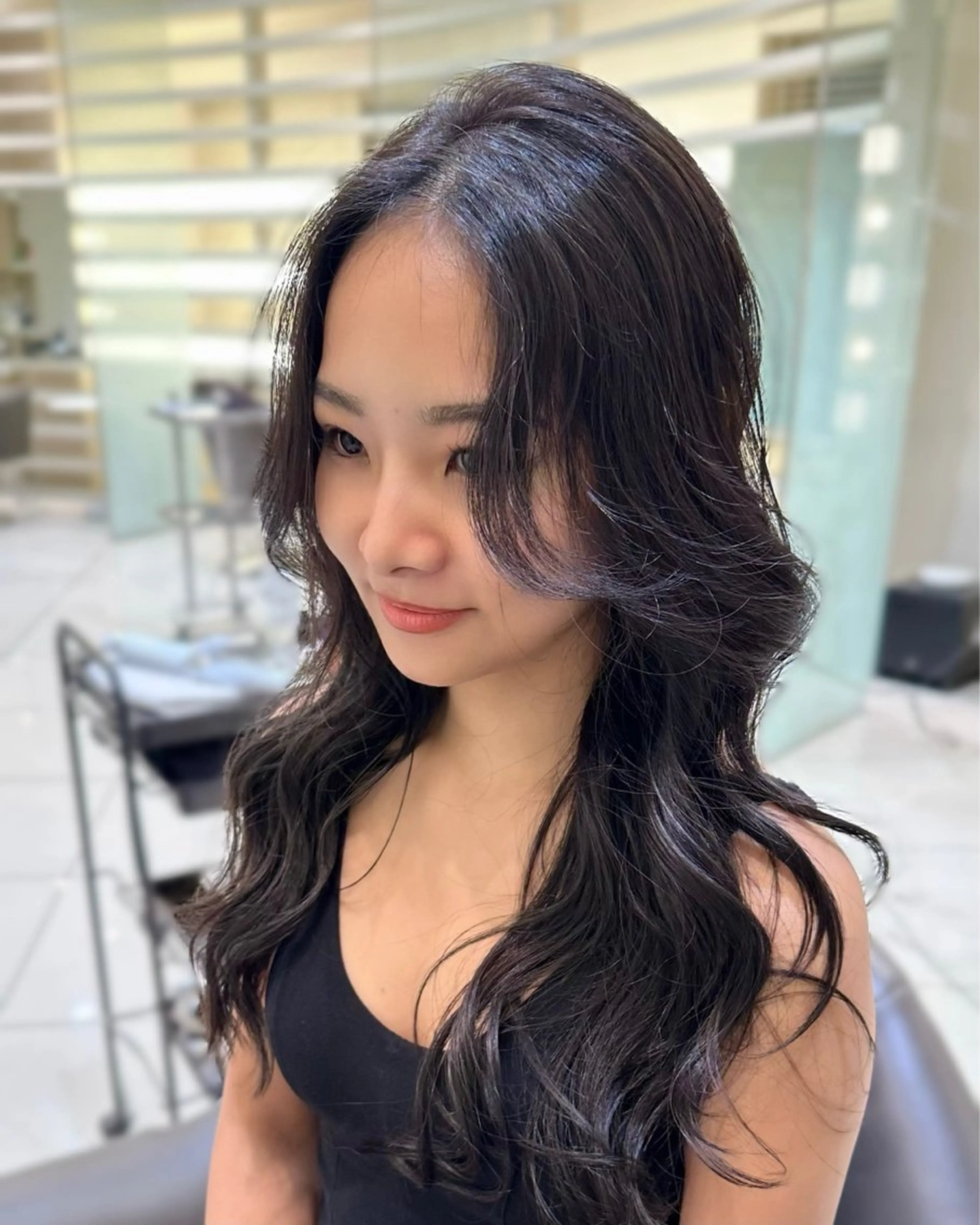 ロング カラー カット ヘアカラー トリートメント 🤎ハイライト/ 耳ツボジュエリー🤎のヘアスタイル