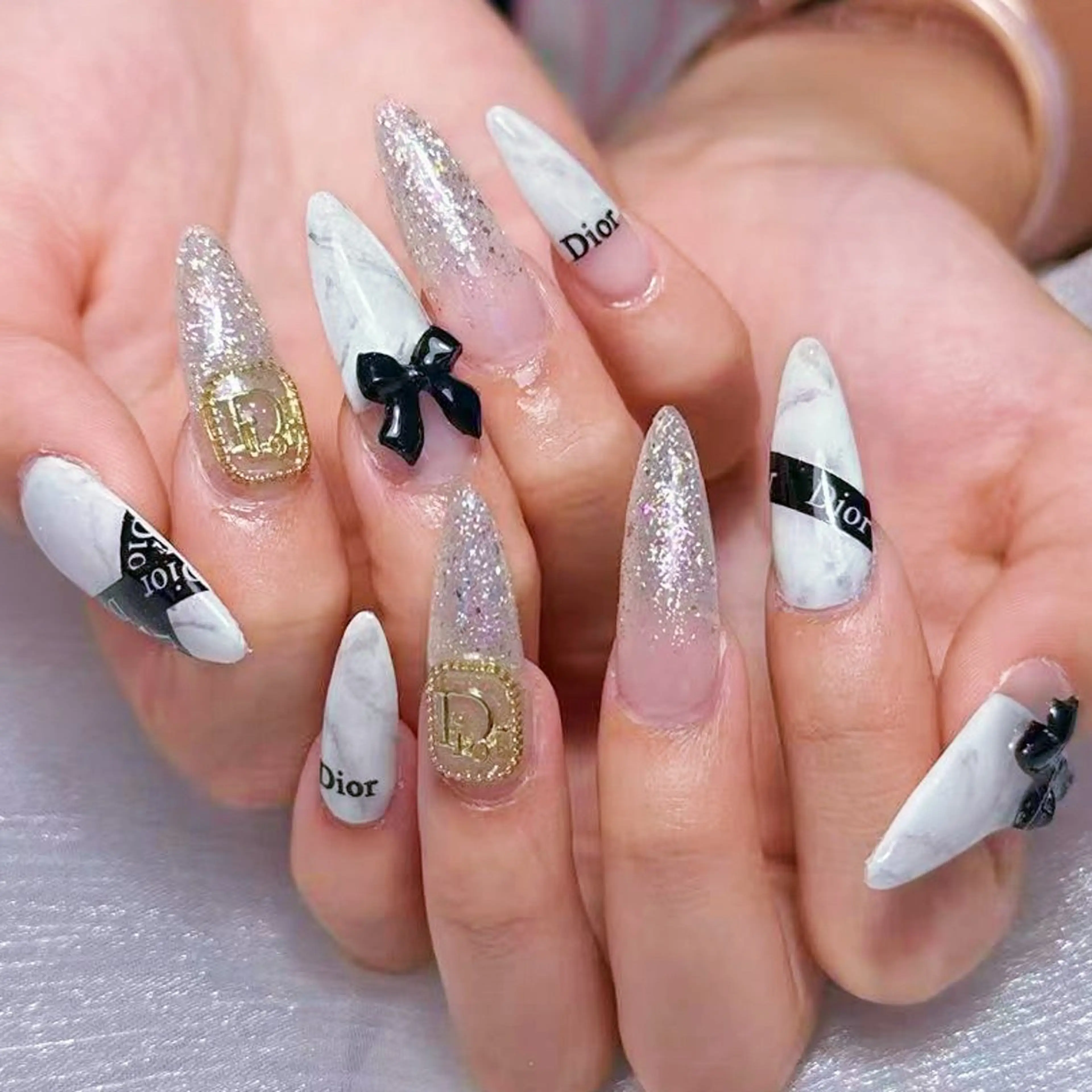 ネイル ハンドネイル DIAMOND Nail🥇のネイルデザイン