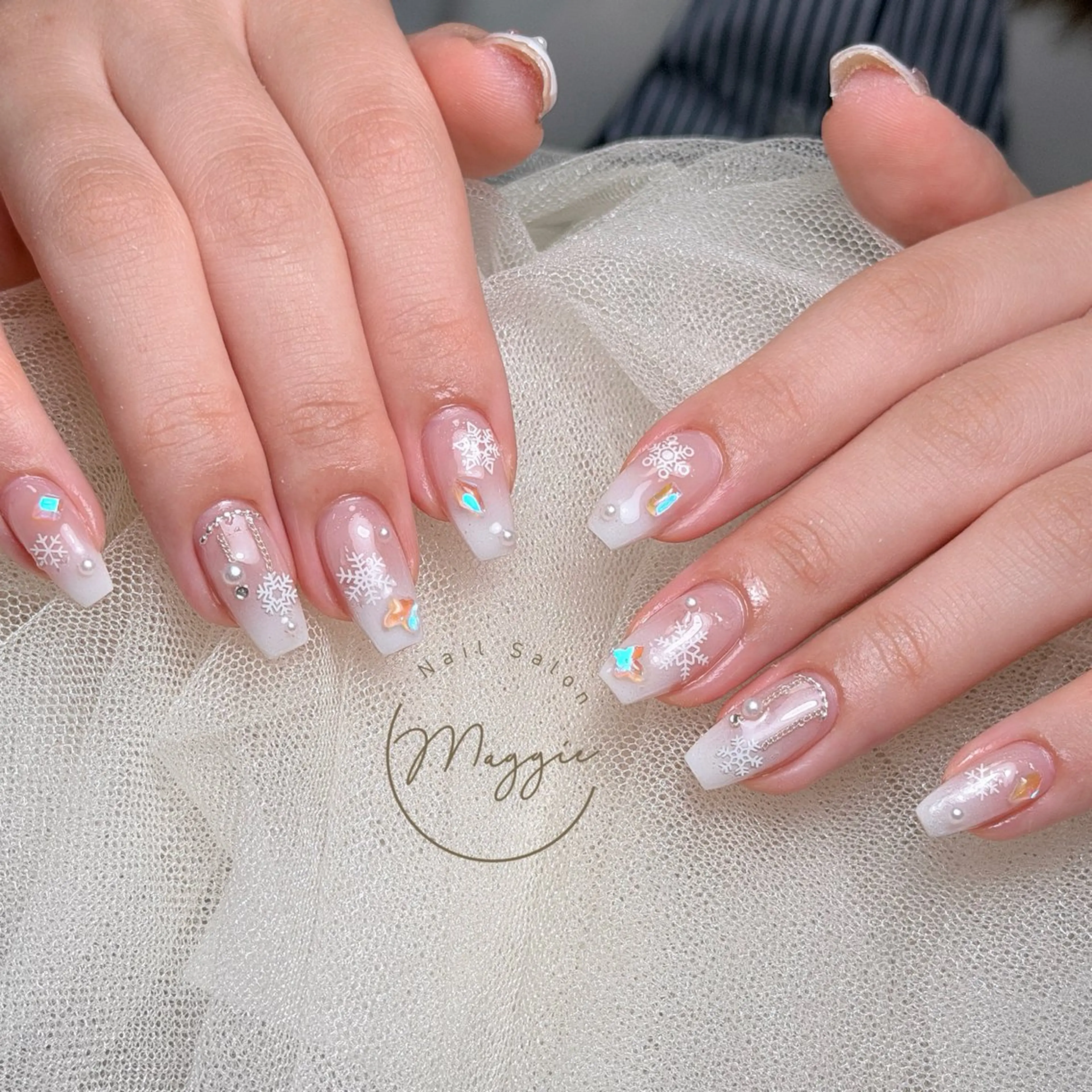 ネイル Maggie Nail🦩のネイルデザイン