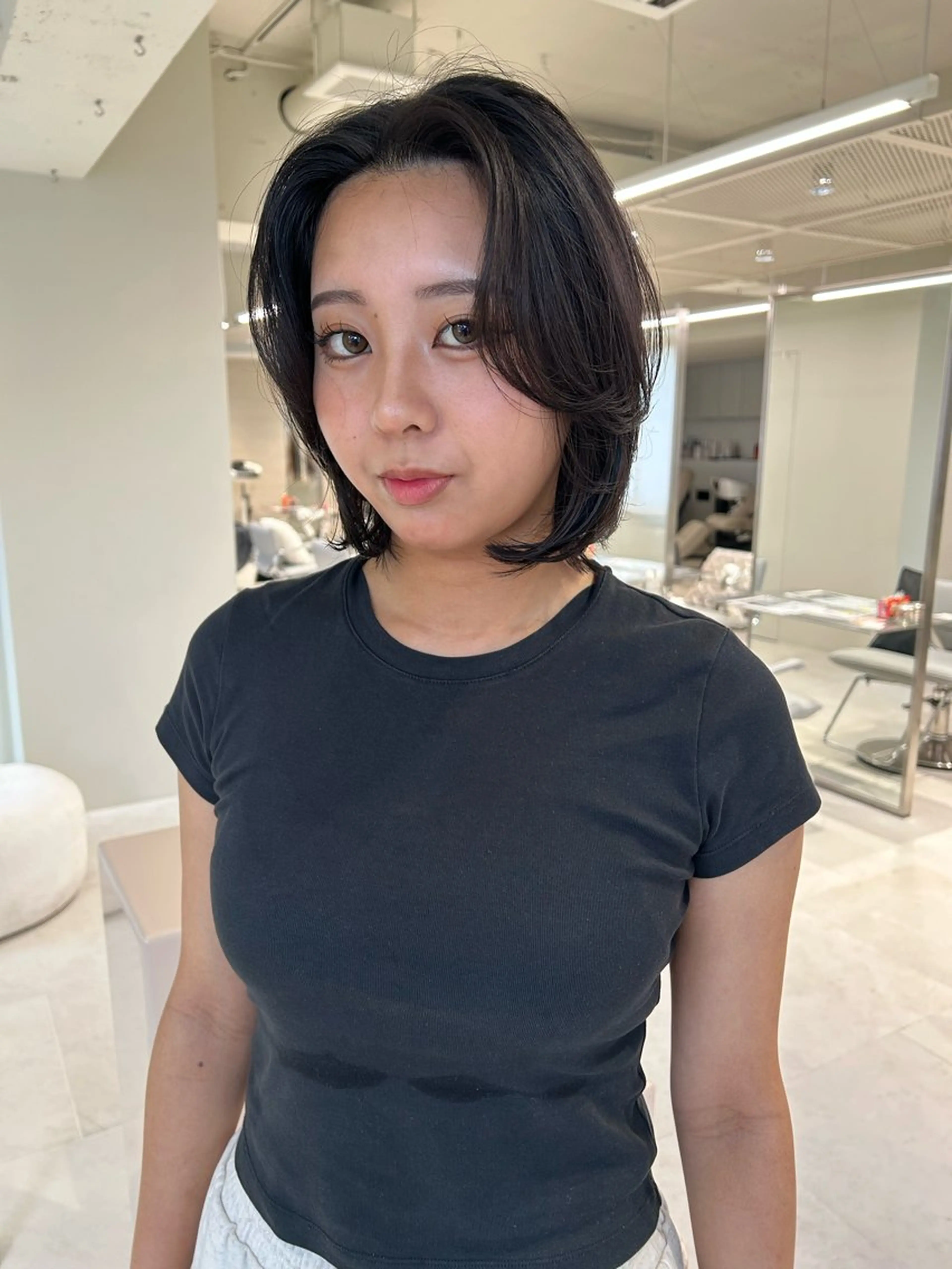 ショート カラー ボブレイヤー ボブ 伸ばしかけ レイヤーカット カット 丸みショート /nagisaのヘアスタイル